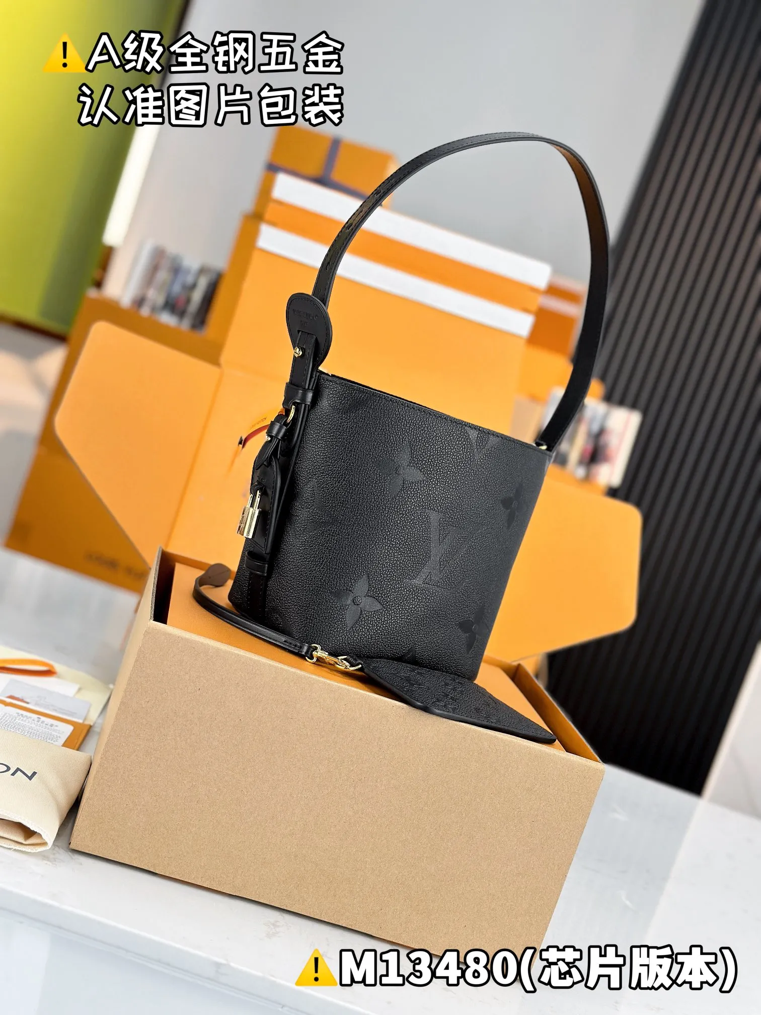 💰1960 [Authentic grade] [Special grade MB original leather] ALL IN BB handbag Model: M13480 Material: A+ grade all-steel hardware, imported original leather Packing: Full set of special grade duty-free MB packaging Dimensions: 18 x 12 x 16 cm