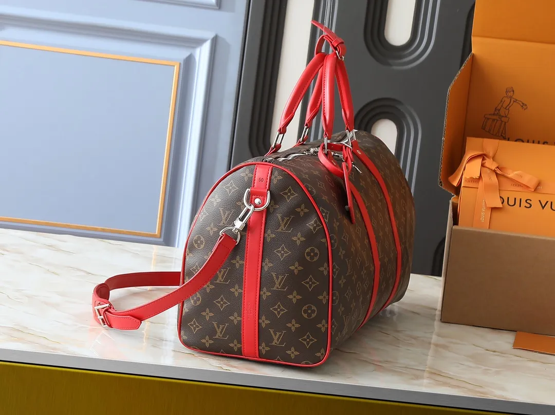 💰320💰Upgraded original M46771 yellow M46775 purple M46772 blue M46769 red M46770 orange M46774 green M46773 rose red This Keepall Bandoulière 50 travel bag is made of Monogram Macassar canvas, which simultaneously renders bright colors for the side straps, nameplate, fabric lining and top leather handle. The size of your carry-on luggage hides plenty of space. 50.0 x 29.0 x 23.0 cm (length x height x width)