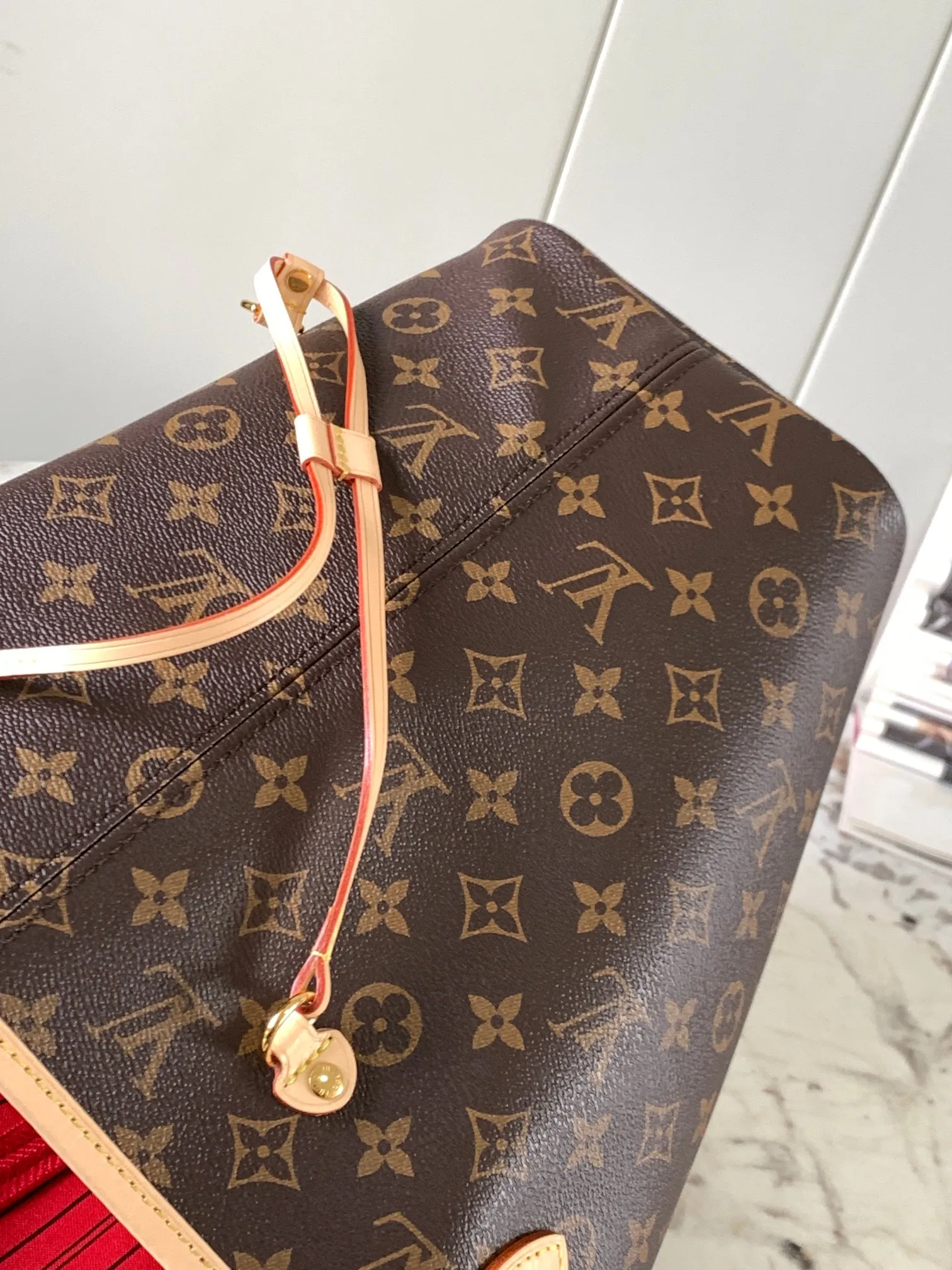 P1720 [Special grade MB original leather] NEVERFULL medium handbag Model: M41177 chip version Material: Grade A all-steel hardware, imported original fabric Packaging: Full set of original duty-free MB packaging Size: 31x28.5x17cm