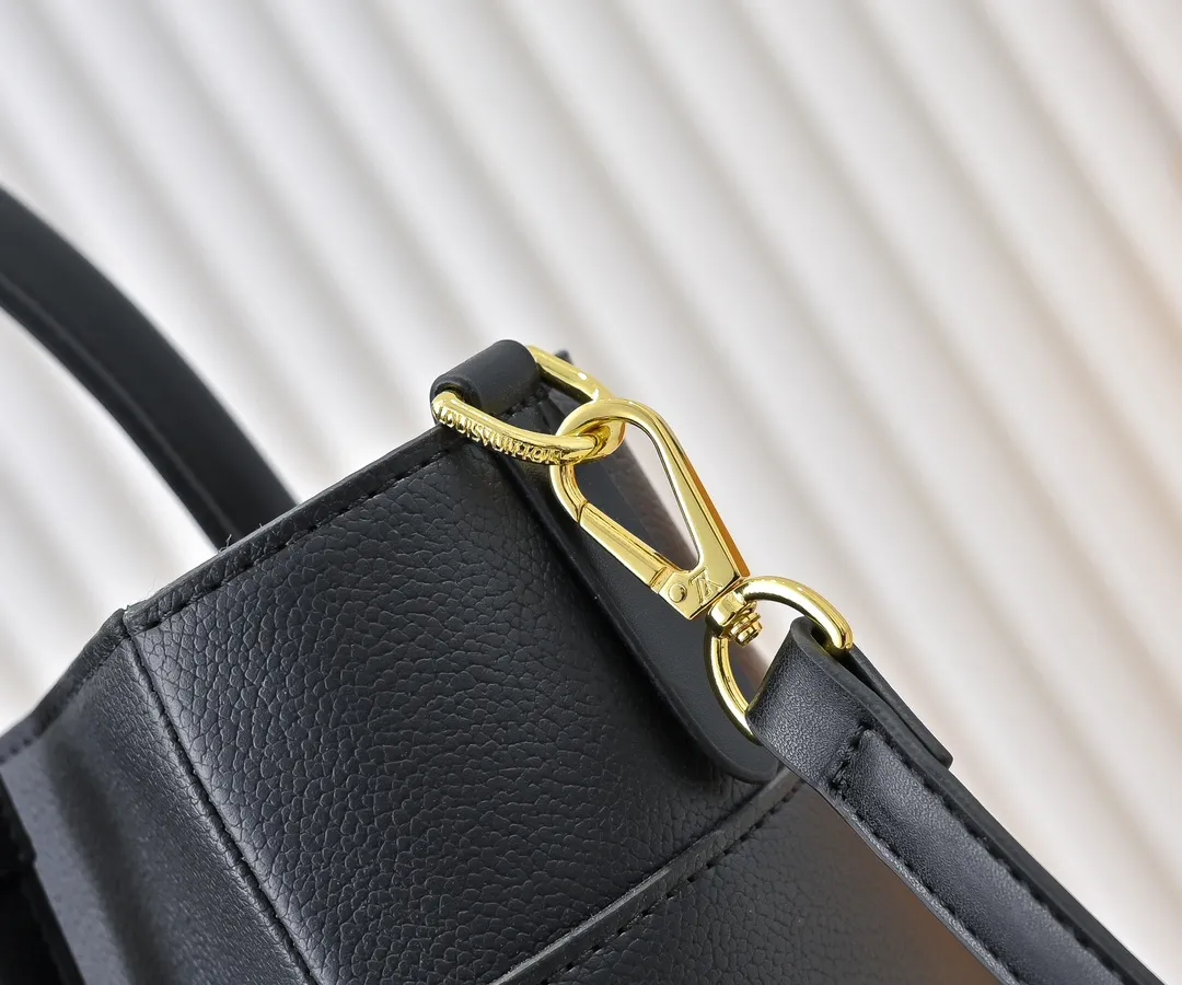 💰360💰Upgraded original [M53826 black embroidery M53825 apricot embroidery M53824 MM53823 presbyopia with black]🔥On My Side handbag shows the elegant fusion of calfskin and classic Monogram canvas. Contrasting canvas shapes the large outer pocket, creating a trompe l'oeil effect as if two handbags merge into one. Plenty of space can easily accommodate office needs, and the adjustable shoulder strap allows for a cross-body style. Dimensions: 30.5 x 24.5 x 14 cm (Length x Height x Width) - Calfskin and Monogram coated canvas - Cowhide leather trim - Microfiber lining - 2 top handles for hand or elbow carry - Adjustable shoulder strap for shoulder or cross-body wear - Lock closure - 2 outer pockets with magnetic closure - Zip pocket - 1 patch pocket