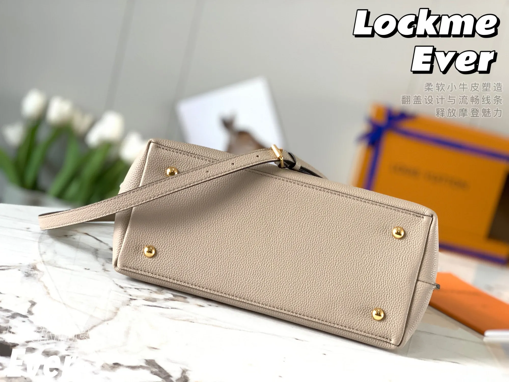 P1440 [Original Leather 💋M56094 Elephant Gray] Lockme Ever medium handbag is made of soft calfskin material, equipped with a single handle, fashionable appearance and distinct layers. The neat silhouette with top flap and spacious handbag add a fashionable and modern feel. Silver LV twist lock and leather shoulder strap, an elegant choice for everyday styling. Detailed size: 33.5*21.5*14.5cm