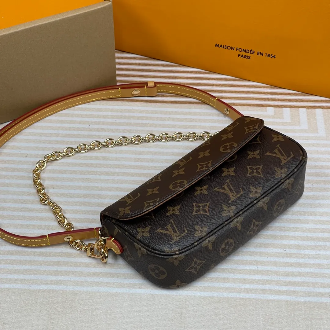 [Upgraded version] P540🐶Upgraded version. High quality. Semi-steel hardware❣️M81911🐶 Comes with complete packaging. Wallet On Chain Ivy handbag is made of Monogram canvas, inspired by the Sac Recoleta handbag of the 2000s. The card compartment and zippered inner pocket can accommodate daily needs, and the chain and adjustable leather shoulder strap are detachable, allowing for long and short shoulder and cross-body wear options. Dimensions: 23.5 x 12 x 4.3 cm
