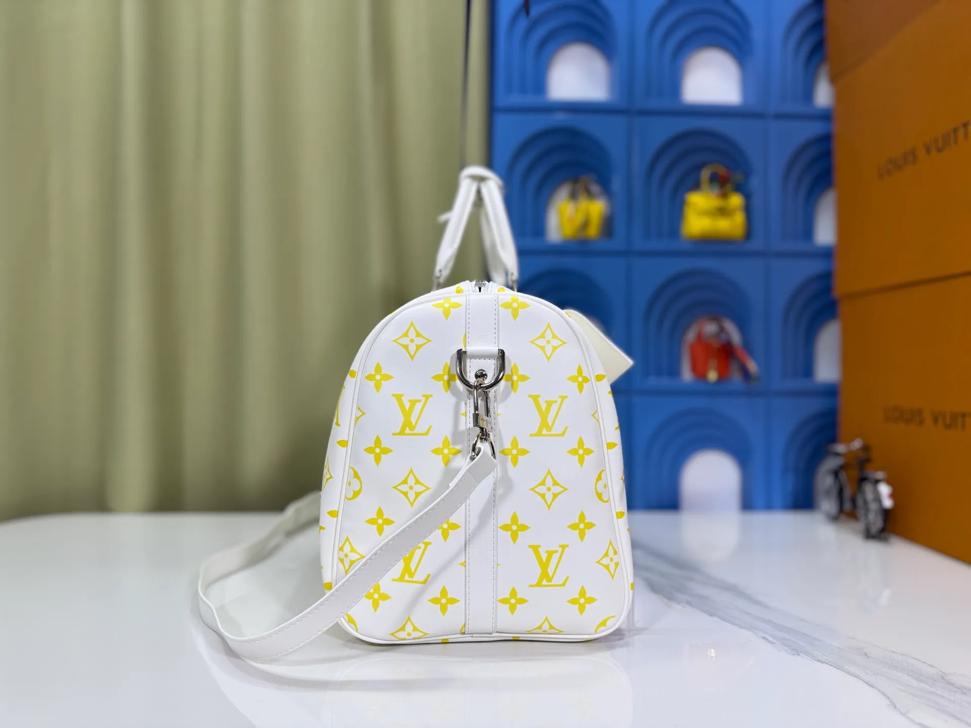 P340 M41418 New “louis vuitton’Iv travel bag travel bag louis vuitton High-definition hardware logo and inner compartment! Special lining. Smooth zipper and exquisite workmanship. A must-have for men. Size: 45x27x20.