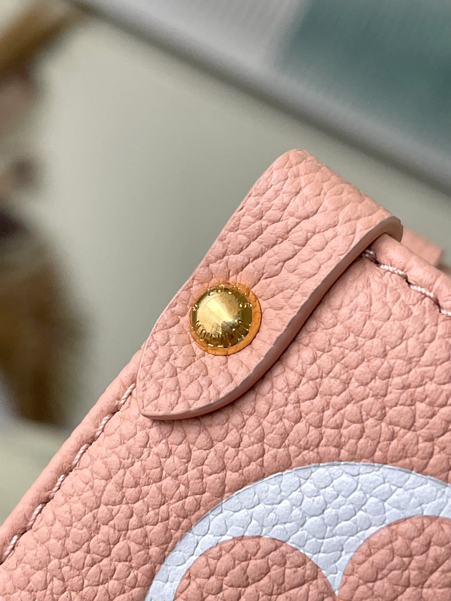 💰1120 (top layer leather) top original order M46286. Support counter inspection. Photos taken of duty-free goods are consistent with the product without unpacking. This product is an exclusive duty-free product in the market and is the highest-end product. Inspection is supported. This product has passed strict inspection and is flawless. Please wear gloves when touching the product. This product is not returnable or exchangeable. Please confirm the product first and then remove the label on the handle. This product is temporarily not open to the public, only regular customers, and is in short supply. Dimensions: 35 x 27 x 14 cm