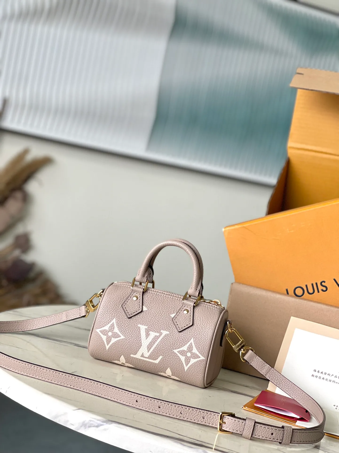 💰880 (top layer leather) top original order M82890 This product is the exclusive duty-free product in the market and is the highest-end product. It supports inspection. This product has passed strict inspection and is flawless. Please wear gloves when touching the product. This product is not returnable. Please confirm the product first and then remove the label on the handle. This product is temporarily not open to the public, only for regular customers, and is in short supply. Dimensions: 16 x 10 x 7.5 cm