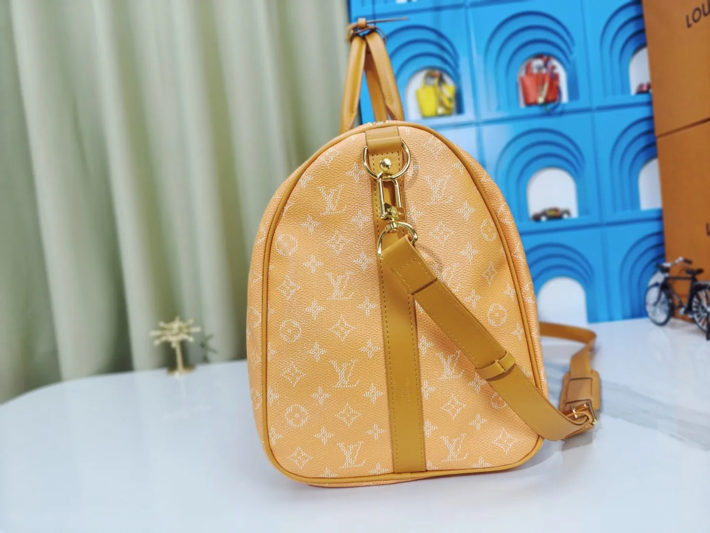 P340💰m13186louisvuitton lv 24fw monogram new presbyopic bag louis vuitton Iv 24fw new monogram yellow presbyopic yellow presbyopic series messenger bag montsouris shoulder bag kepall 50 travel bag multiple classic styles Size: 50x29x23cm