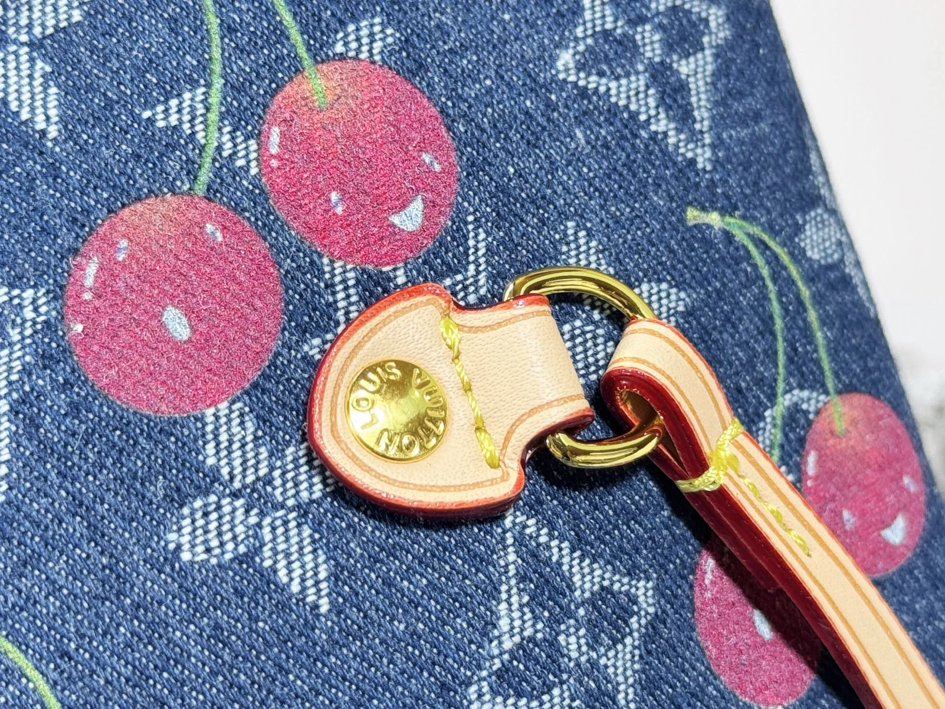 P280 M13192 M40995 M46865 Upgraded original embroidered jacquard cherry Lv co-branded cherry series🍒Neverfull classic denim denim shopping bag! Hardcore product! A classic that cannot be copied! The most classic and best-selling color! There is texture! Tasty! Everyone can feel it after getting it! Size: 32X15X28