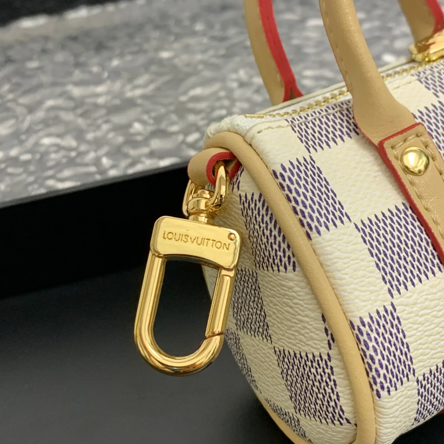 💰200 shipped😍 MINI KEEPALL bag charm and keychain ☀️Louis Vuitton Louis Vuitton lv mini pillow bag pendant ☀️This Mini Keepall bag charm and keychain condenses the classic handbag configuration, boldly showing the spirit of adventure. Monogram canvas with LV inscribed hook buckle, whether hung on a belt or handbag, its zipper closure and built-in keychain ensure secure storage