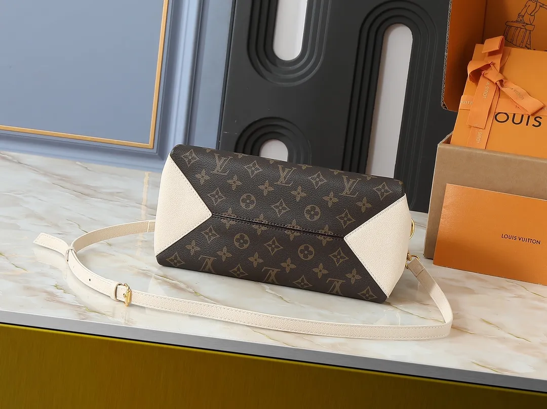 💰Large 150. Small 280💰Upgraded original M46508 M46507 black, off-white, latest model in 2025. This model is made of Monogram canvas with zipper design. The handbag is from the current season. It is made of cow leather to create a soft and ample storage space. It is equipped with leather handles, leather and detachable shoulder straps. It can be switched between handbag, elbow and crossbody. Length, height and width Large size: 36✘25✘15 Small size: 26✘20✘10