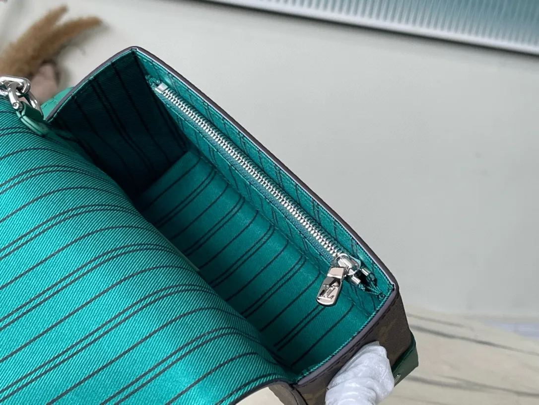 💰800 Top Original Order M12808 This Steamer mini handbag is made of Monogram Macassar coated canvas, with bright colors for the reinforced corners, adjustable shoulder straps and striped fabric lining. The pin and chain closure continue the elements of the Steamer handbag. Dimensions: 18 × 11 × 6.5 cm