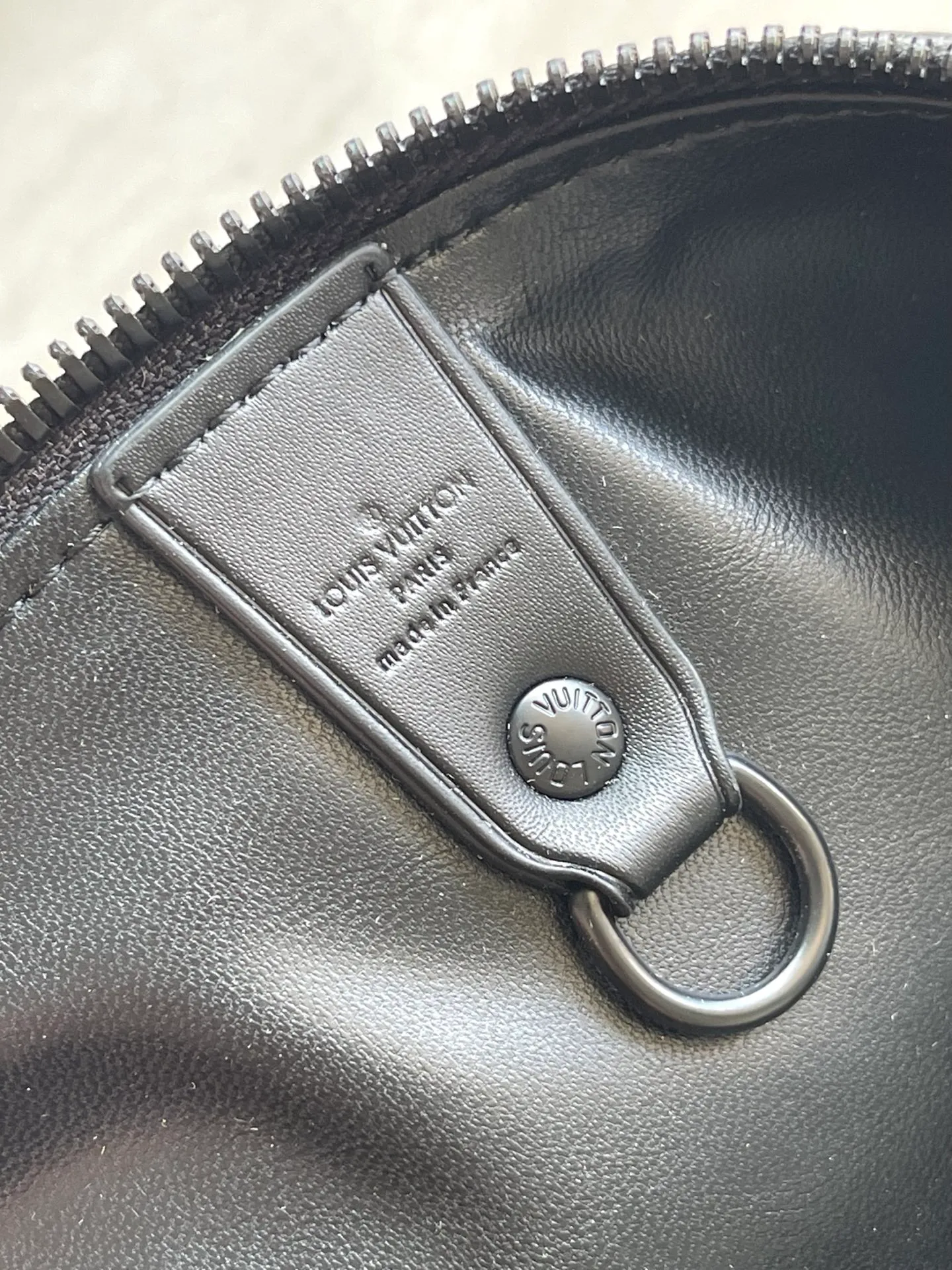 💰1940 (top layer leather) top original order M14022 Speedy P18 Bandouliere 50 handbag is a spacious and luxurious handbag, made of exceptionally soft cow leather and decorated with classic Monogram print, showing a luxurious texture. As one of Louis Vuitton's iconic travel bags, the Speedy 50 handbag has been crafted by Pharrell Williams. The lion pattern is cleverly integrated into the handle fastener, and the Yingze logo plate is inlaid on the inside. Dimensions: 50 × 32 × 29 cm