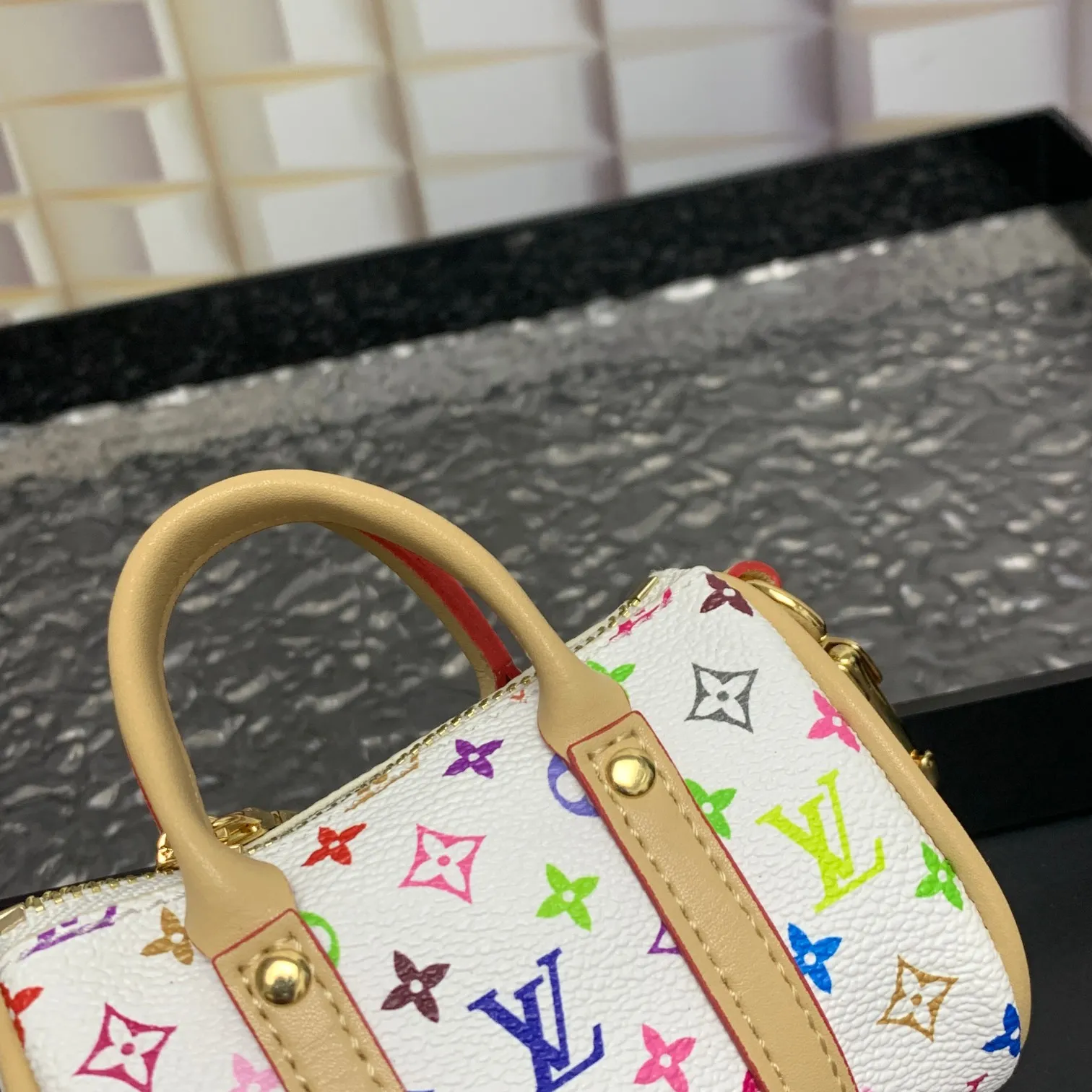 💰200 shipped😍 MINI KEEPALL bag charm and keychain ☀️Louis Vuitton Louis Vuitton lv mini pillow bag pendant ☀️This Mini Keepall bag charm and keychain condenses the classic handbag configuration, boldly showing the spirit of adventure. Monogram canvas with LV inscribed hook buckle, whether hung on a belt or handbag, its zipper closure and built-in keychain ensure secure storage