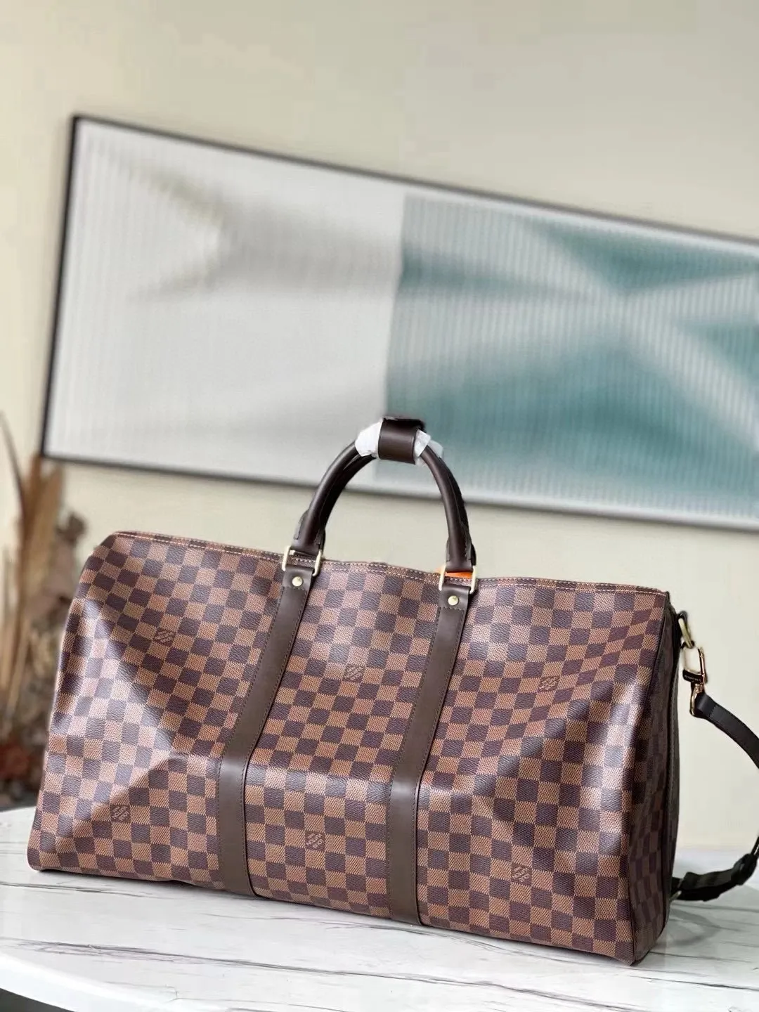 💰1000 (50 size) top original order M41416 coffee grid with spacious capacity and flexible use. Durable, safe and reliable. Fashionable style, mature and stable. Features a secure double zipper and padlock, making it perfect for business or pleasure. Dimensions: 50 × 29 × 22 cm.