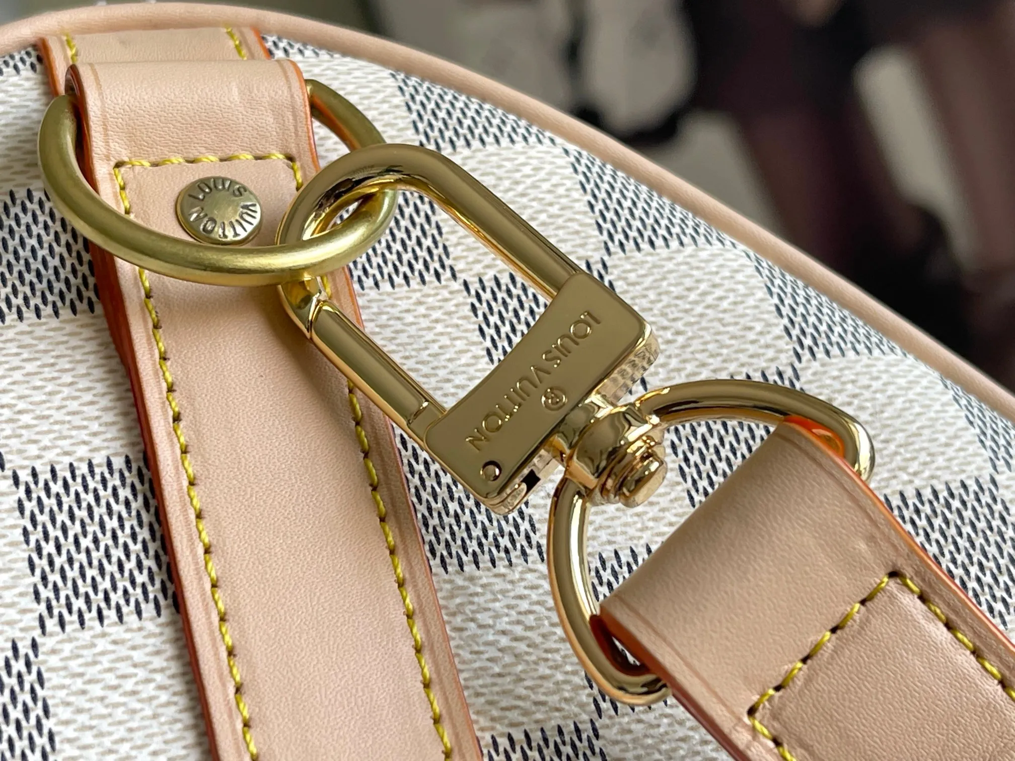 💰960 Top original order M41418 M41416 M41414 Keepall is a classic in the travel bag series. This medium-sized Keepall is made of Monogram canvas, has a spacious capacity, and is equipped with a detachable leather shoulder strap. Dimensions: 45.0 x 27.0 x 20.0 cm, 50cm, 55cm