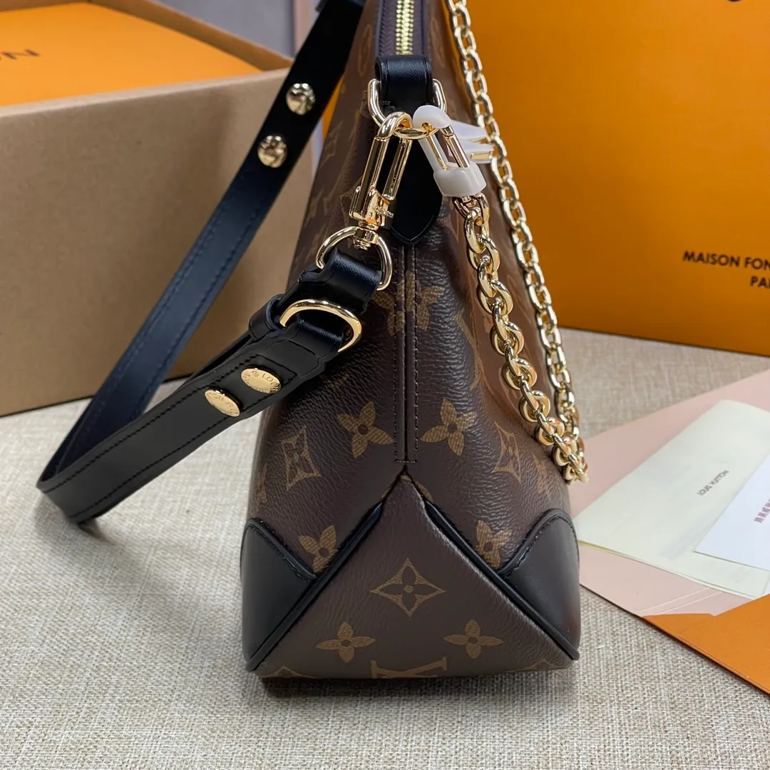 [Upgraded version] P500💰Upgraded version comes with complete packaging💖M45832❣️Boulogne handbag is made of classic Monogram canvas, equipped with double zippers and a spacious inner patch pocket that can accommodate iPhone 12 Pro mobile phone. The shoulder strap allows for long or short shoulder and cross-body wear options, and can be removed to transform into a small chain bag or clutch. 29 x 16 x 9.5 cm (length x height x width)