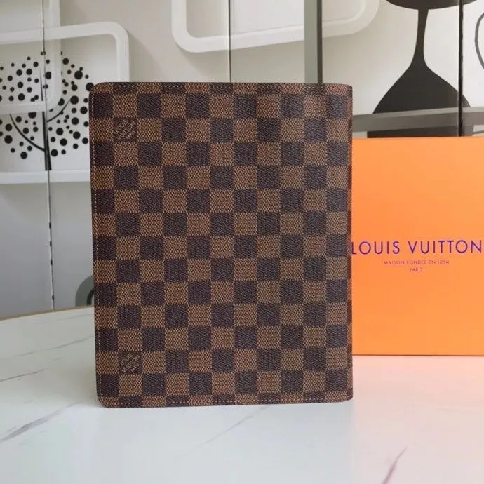 P140💰 4070🔥Hot model Extra large check holder Notebook cover 6 card slots Cowhide ➕ Lv special fabric, with box Size about 18cm Number: 20100/21065