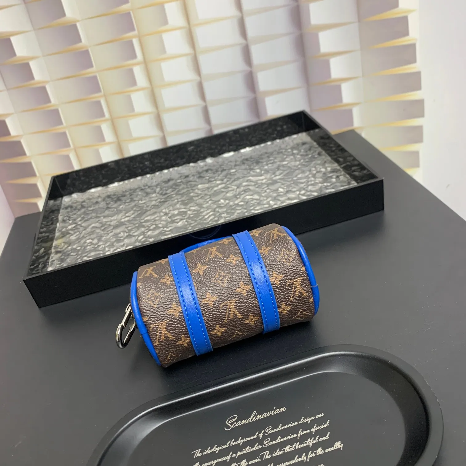 💰200 shipped😍 MINI KEEPALL bag charm and keychain ☀️Louis Vuitton Louis Vuitton lv mini pillow bag pendant ☀️This Mini Keepall bag charm and keychain condenses the classic handbag configuration, boldly showing the spirit of adventure. Monogram canvas with LV inscribed hook buckle, whether hung on a belt or handbag, its zipper closure and built-in keychain ensure secure storage