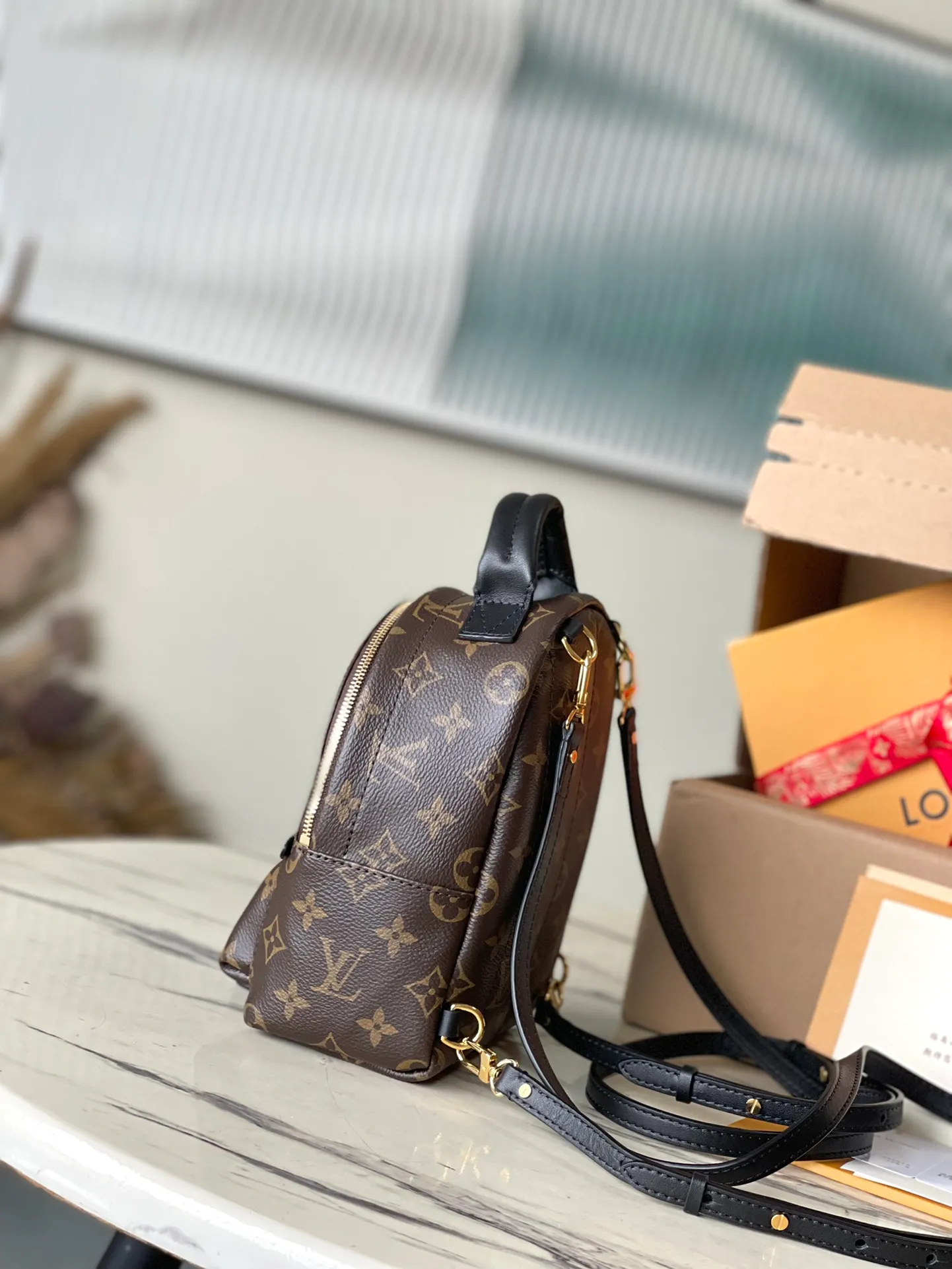 💰720 Top original order M44873 supports counter inspection. The photo taken of duty-free goods is consistent with the product and has not been unpacked. This product is an exclusive duty-free product in the market and is the highest-end product. Inspection is supported. This product has passed strict inspection and is flawless. Please wear gloves when touching the product. This product is not returnable or exchangeable. Please confirm the product first and then remove the label on the handle. This product is temporarily not open to the public, only regular customers, and is in short supply. Dimensions: 17 x 22 x 10 cm