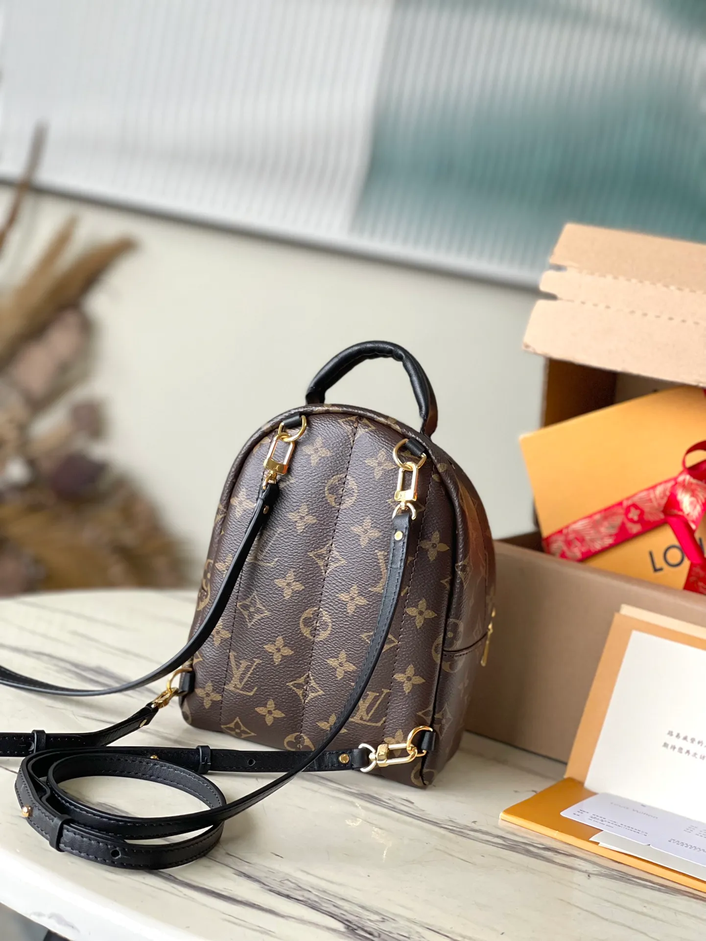 💰720 Top original order M44873 supports counter inspection. The photo taken of duty-free goods is consistent with the product and has not been unpacked. This product is an exclusive duty-free product in the market and is the highest-end product. Inspection is supported. This product has passed strict inspection and is flawless. Please wear gloves when touching the product. This product is not returnable or exchangeable. Please confirm the product first and then remove the label on the handle. This product is temporarily not open to the public, only regular customers, and is in short supply. Dimensions: 17 x 22 x 10 cm