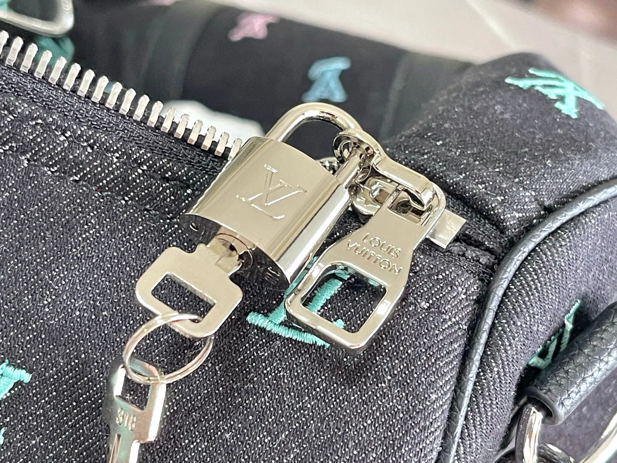 💰1480 (top layer leather) top original order M13966 transcoding chip canvas flower series LV2025 spring and summer and Takashi Murakami joint model Fashion is a cycle to celebrate the 20th anniversary of the joint name Size: 50.0X29.0X23.0cm