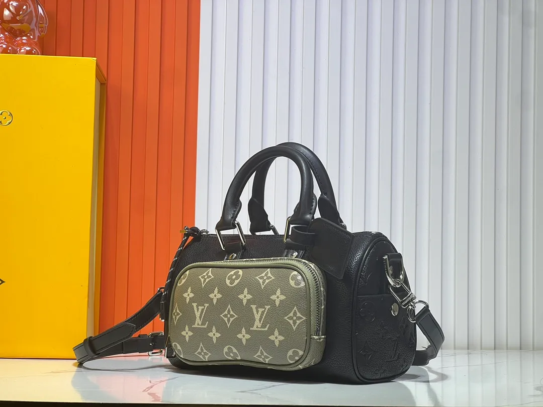 Batch 280💰Upgraded original M12627 khaki presbyopia, black grass green 46271 black flower This Keepall Bandoulière 25 handbag is made of grain leather with suede details and distressed metal parts. The Monogram canvas outer bag is opened with a cord zipper puller, making it easy to access and place your belongings. Removable and adjustable leather shoulder strap provides comfortable shoulder carrying experience. Length, height and width: 25x15x11cm