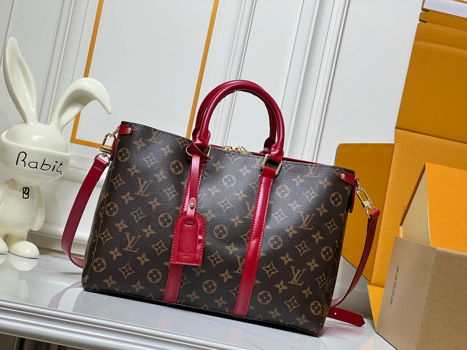 Batch 300💰Large size Upgraded original model Newly arrived OPEN HANDBAG handbag M44816 M44815 M44818 Black Pink Red Presbyopia Open Handbag Made of selected Monogram canvas, embellished with classic details, including side branches and two-sided textured leather trim, gold rivets and nails classic leather luggage tags, top handles and detachable and adjustable length shoulder straps. Large 35x24x15, small 29.0×19.0×10.0cm