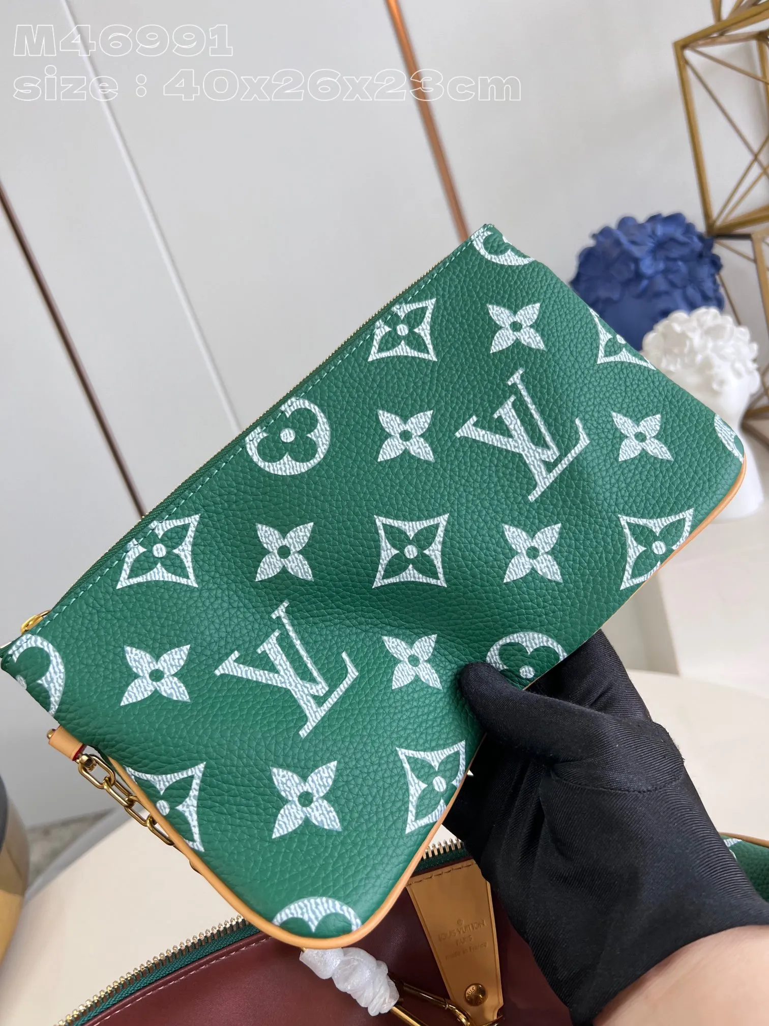 💰2740 Top-quality original individual real shot M46991 Green】This Speedy P18 Bandoulière 50 Monogram Leather handbag is made of soft grained cow leather wrapped with sheep leather lining. The silk-screened Monogram pattern presents the blurred look of canvas printing, expressing the new season's ingenuity of creative director Pharrell Williams. 50x 32 x 29 cm (length x height x width) [Warm reminder: This model is too large and does not fit in the packaging]