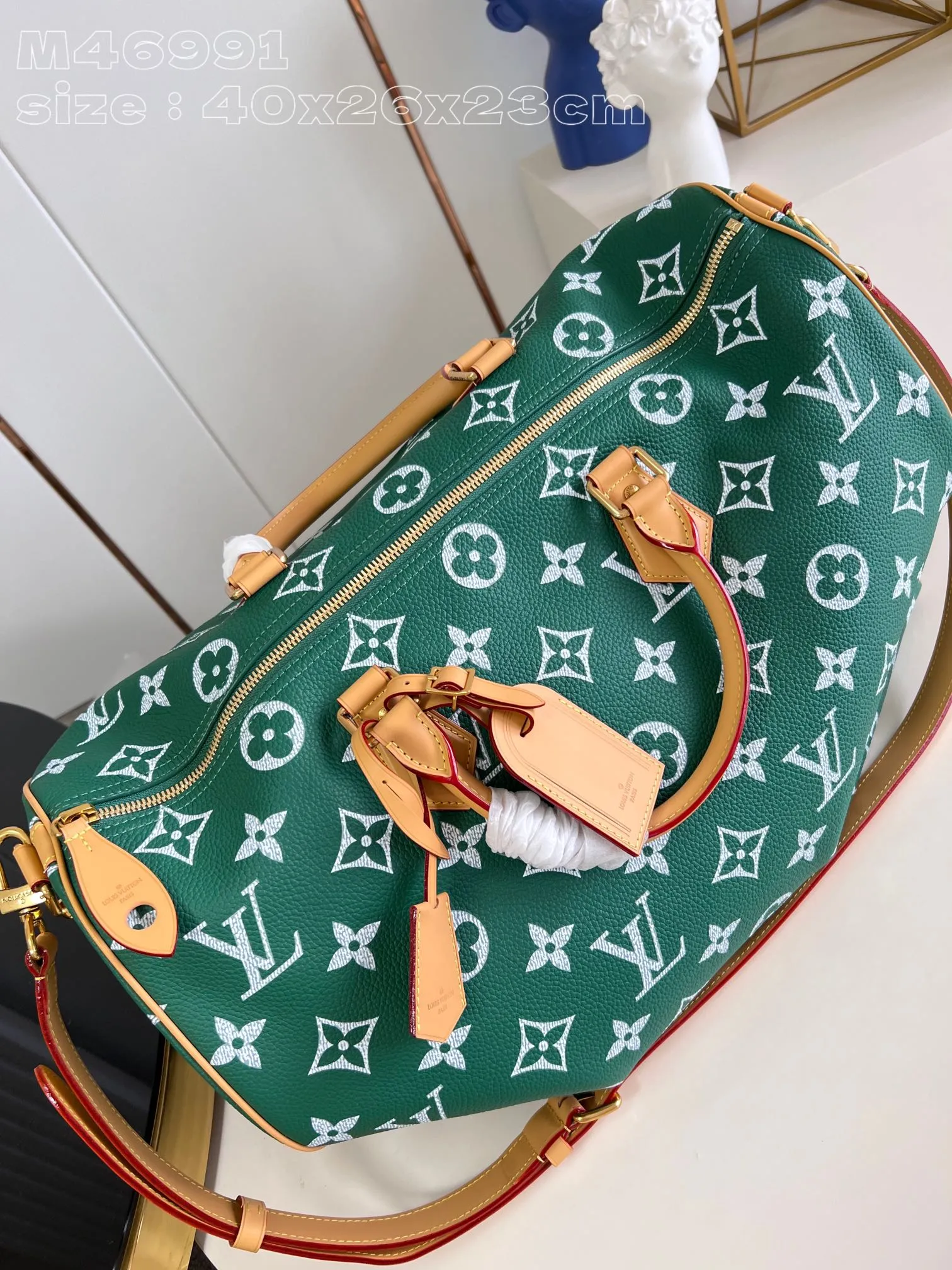 💰2740 Top-quality original individual real shot M46991 Green】This Speedy P18 Bandoulière 50 Monogram Leather handbag is made of soft grained cow leather wrapped with sheep leather lining. The silk-screened Monogram pattern presents the blurred look of canvas printing, expressing the new season's ingenuity of creative director Pharrell Williams. 50x 32 x 29 cm (length x height x width) [Warm reminder: This model is too large and does not fit in the packaging]