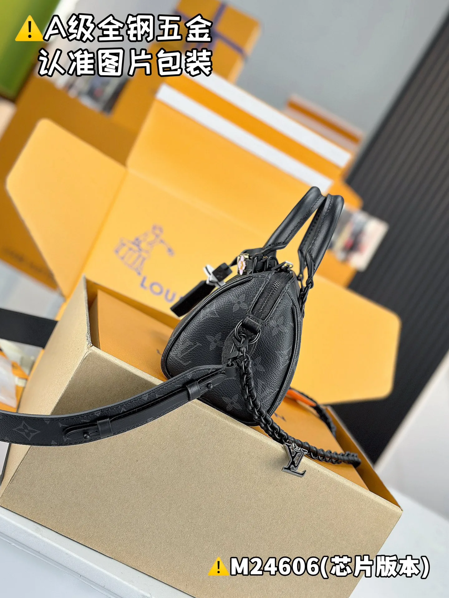 💰2240 [Genuine grade] [Super grade MB high elastic fabric] SPEEDY 18 LV&I MONOGRAM ECLIPSE canvas handbag Model: M24606 Material: A+ grade all-steel hardware, imported high elastic fabric Packaging: Full set of special grade duty-free MB packaging Dimensions: 18.5 x 12.5 x 10.5 cm