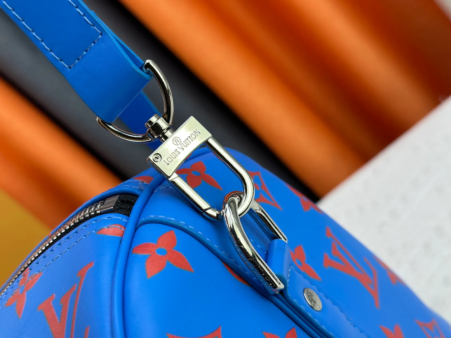 P340 M41418 New “louis vuitton’Iv travel bag travel bag louis vuitton High-definition hardware logo and inner compartment! Special lining. Smooth zipper and exquisite workmanship. A must-have for men. Size: 45x27x20.