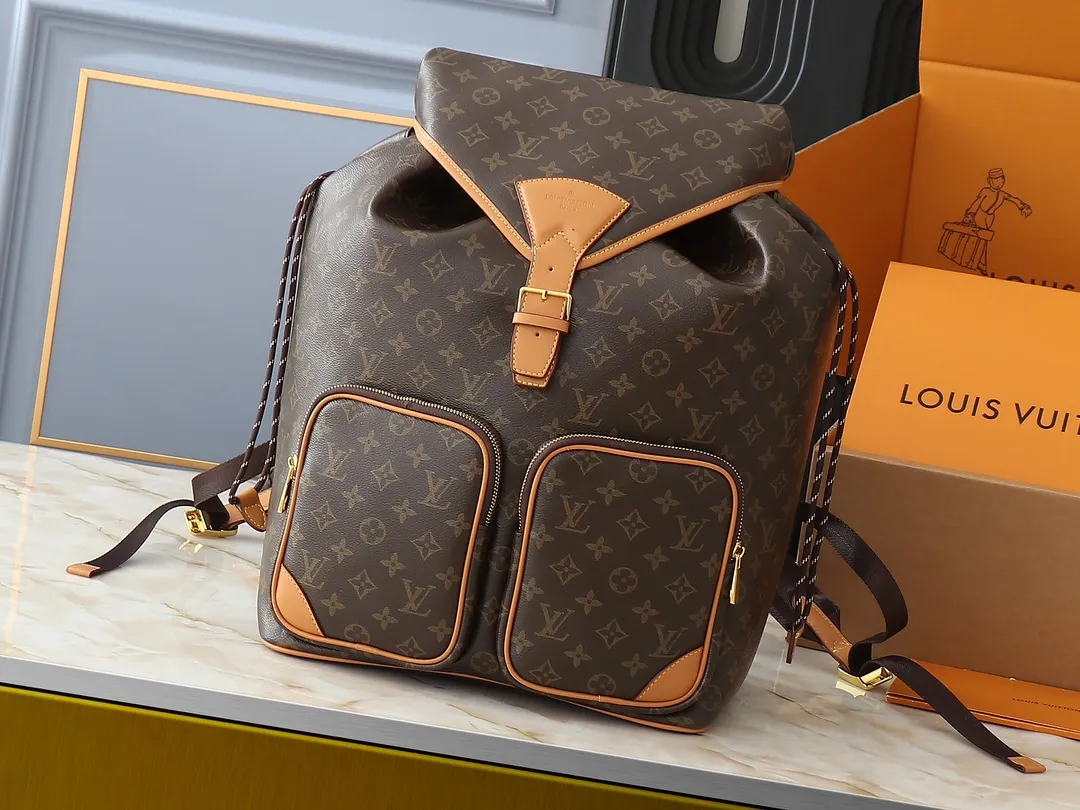 💰320💰Upgraded from the original M14015 M14198. This Montsouris Cargo backpack is practical and classic, with the iconic Monogram pattern, revealing the look and feel of Monogram canvas. Featuring a rounded silhouette, drawstring closure and comfortable shoulder straps, front pockets breathe new life into the iconic design. Dimensions: 34.0 x 40.0 x 17.0 cm (length x height x width)