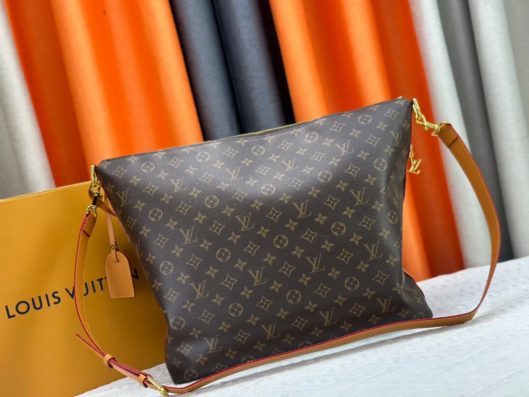 P280 LV METIS handbag M14018 M13986 Smart, intelligent and meticulously crafted, Métis made of Monogram canvas fulfills its promise with its own attitude. With its emphasis on lines and silhouettes, the Métis handbag combines the versatility required of a modern handbag with the elegance and charm of Louis Vuitton's heritage. Two detachable shoulder straps, can be used to carry, carry or carry on the shoulder. Size 48x36x12cm,