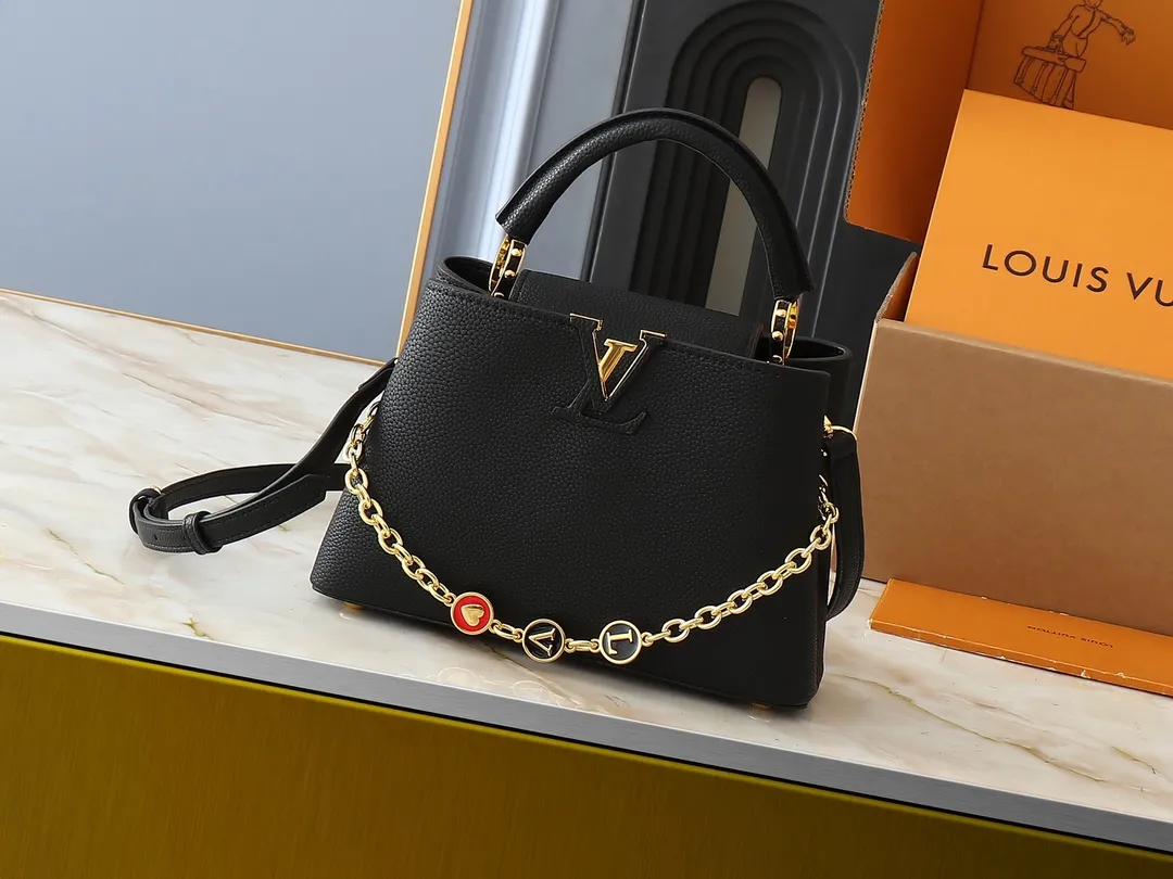 💰400💰Guangzhou goods Upgraded original M00014 M00013 M00015 [New size] This Capucines new size handbag shows soft beauty: Taurillon leather bag body with light-colored flap and top handle, enamel Monogram flower chain can also achieve a shoulder-carrying experience. Wear the slim leather strap to explore more styling possibilities. Dimensions 27 x 17.3 x 9 cm (length x height x width)