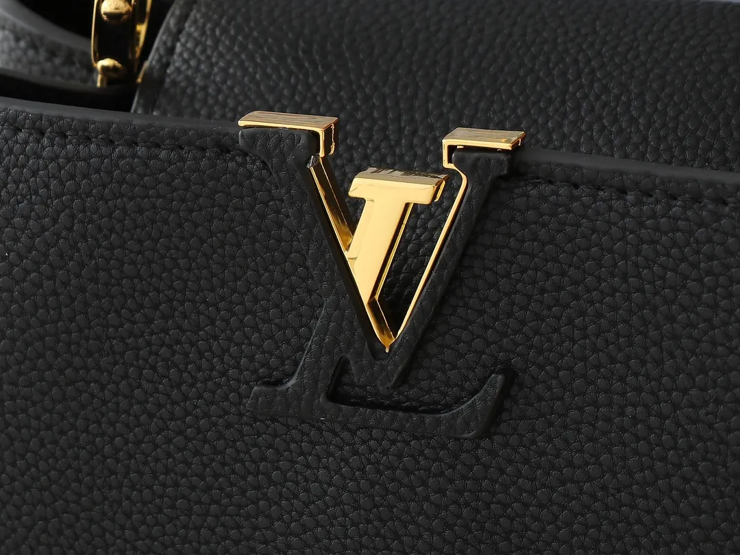 💰400💰Guangzhou goods Upgraded original M00014 M00013 M00015 [New size] This Capucines new size handbag shows soft beauty: Taurillon leather bag body with light-colored flap and top handle, enamel Monogram flower chain can also achieve a shoulder-carrying experience. Wear the slim leather strap to explore more styling possibilities. Dimensions 27 x 17.3 x 9 cm (length x height x width)