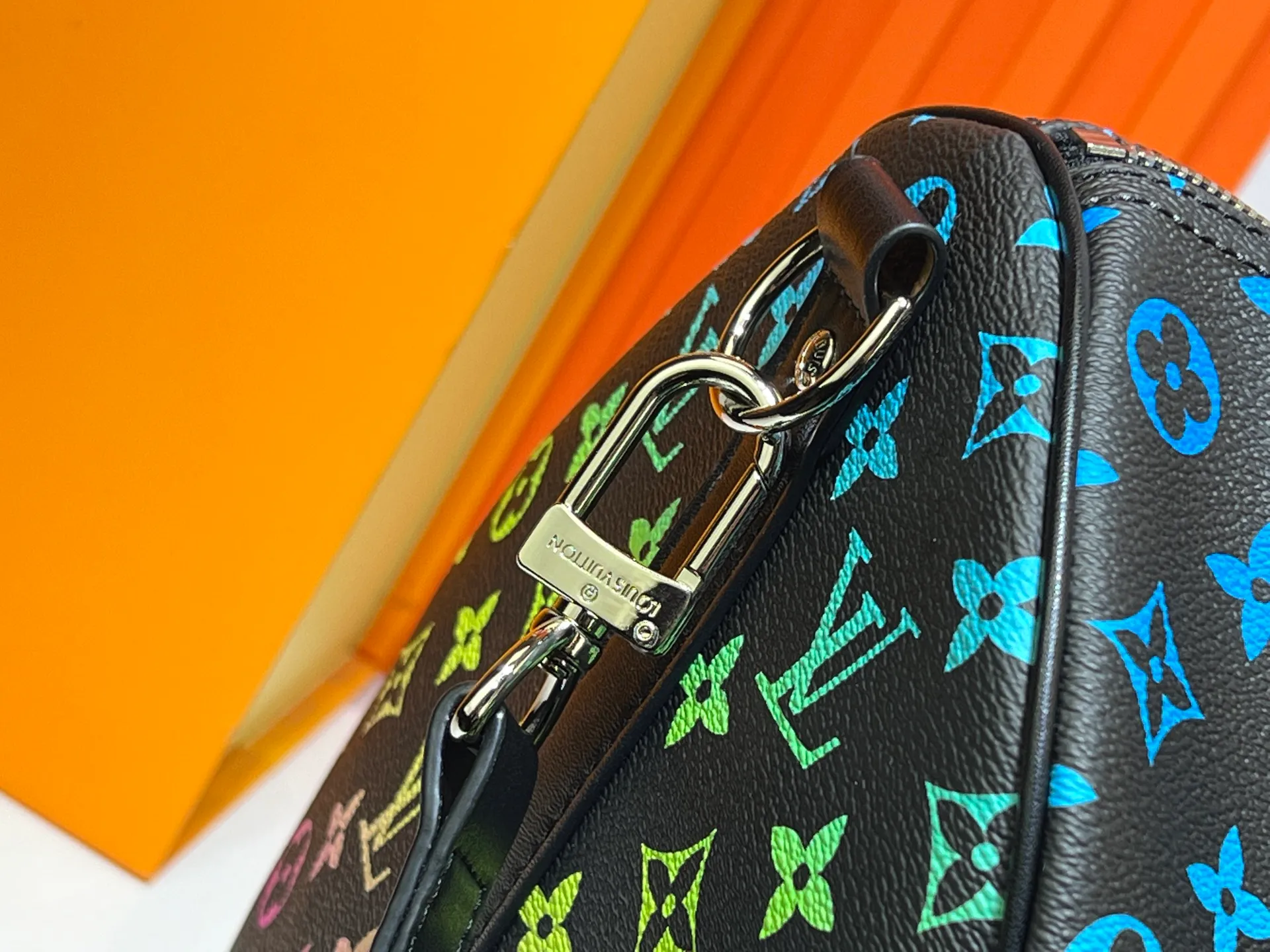 Batch 420💰New arrival M13745 41416 Gradient three-color series LV2025 spring and summer and Takashi Murakami joint model Fashion is a cycle to celebrate the 20th anniversary of the joint brand Size: 50.0X29.0X23.0cm