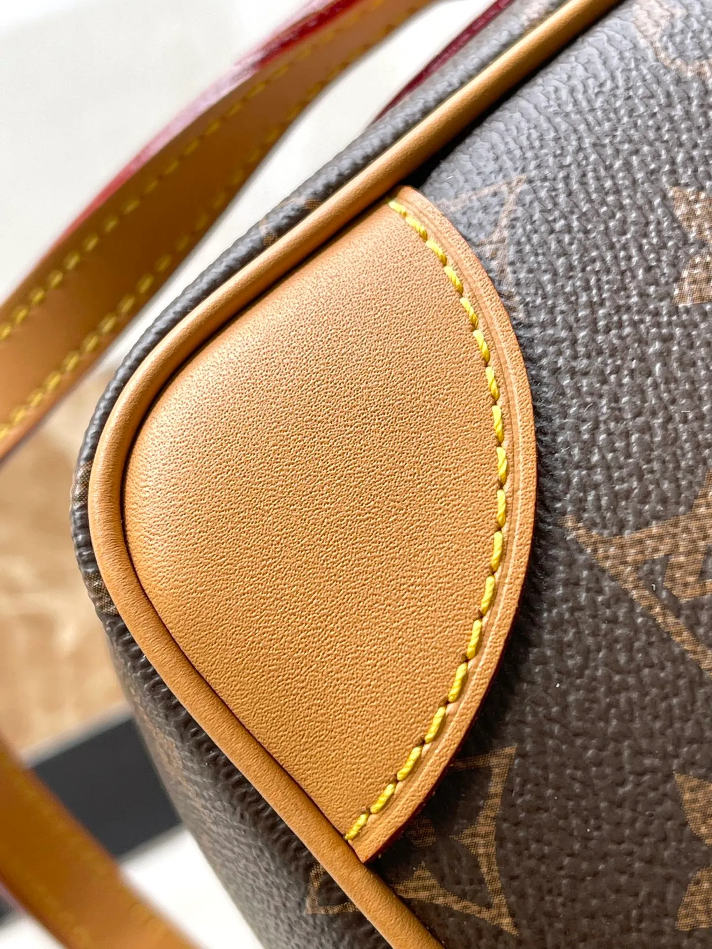 💰820 Top Original M51274 Yellow Leather Vintage Second-hand Camera Bag, Crossbody Bag, Unisex, Classic Monogram Canvas with Yellow Leather Trim, Calm and Stylish, One Outside Open Pocket, Inside Zippered Side Pocket, Adjustable Shoulder Strap Can Be Switched Freely at Any Time, Sufficient Capacity for Daily Use! Size 27*17*7cm.