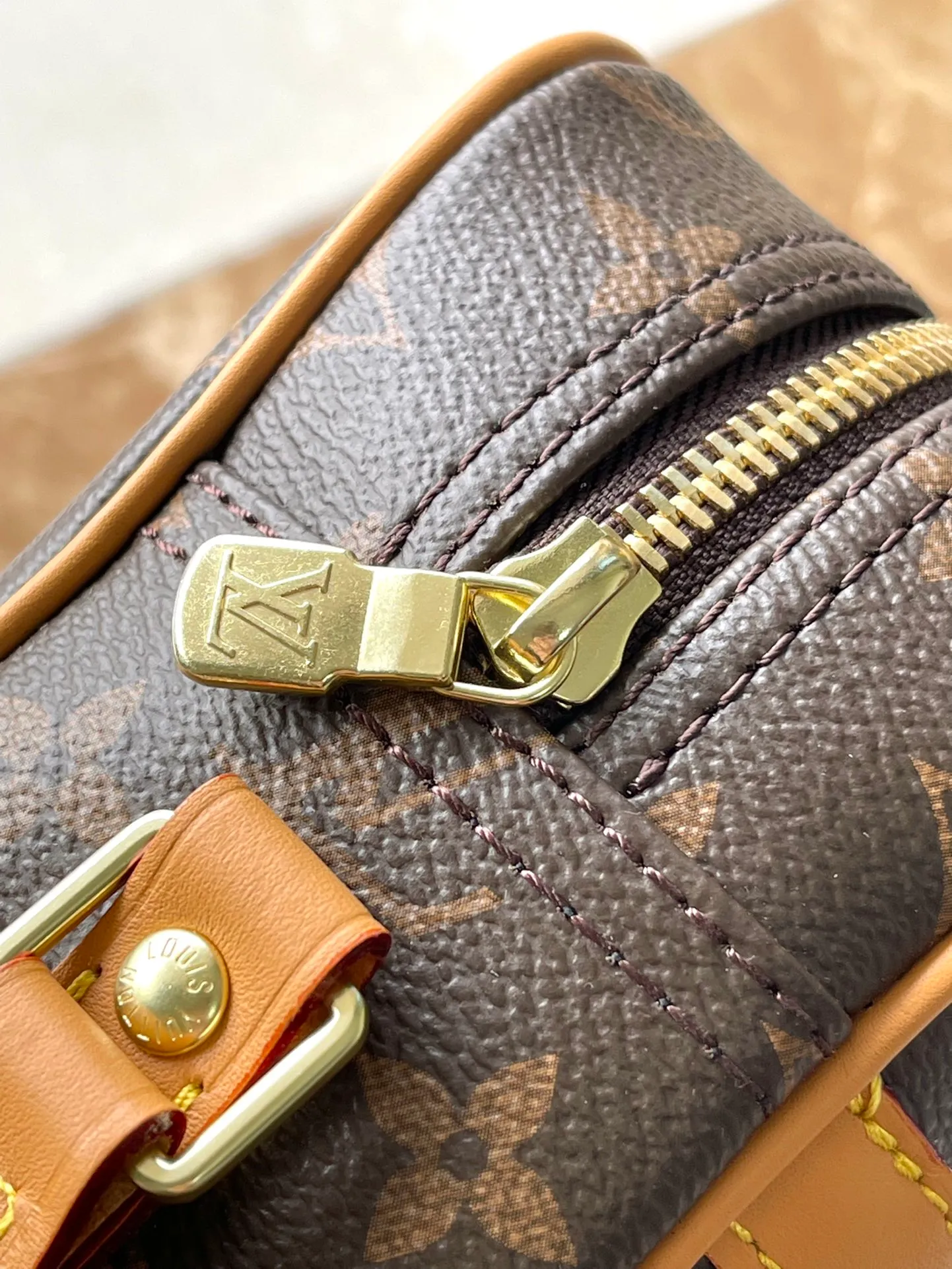 💰820 Top Original M51274 Yellow Leather Vintage Second-hand Camera Bag, Crossbody Bag, Unisex, Classic Monogram Canvas with Yellow Leather Trim, Calm and Stylish, One Outside Open Pocket, Inside Zippered Side Pocket, Adjustable Shoulder Strap Can Be Switched Freely at Any Time, Sufficient Capacity for Daily Use! Size 27*17*7cm.