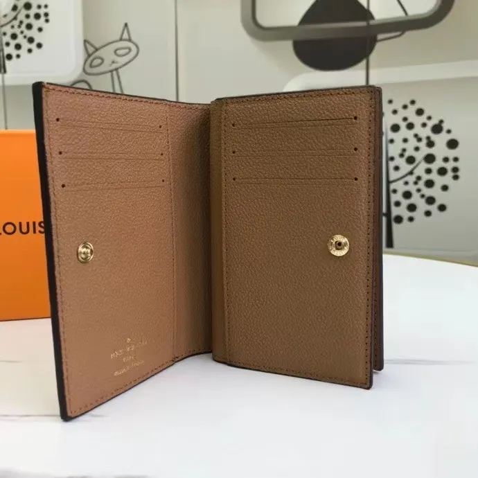 P150M80152 This Cléa wallet is made of Monogram Empreinte soft grained cowhide, embellished with Louis Vuitton's iconic Monogram embossed pattern. It has a stylish design, is exquisite and compact but has a spacious capacity. It is equipped with an external patch pocket, zipper coin pocket, banknote compartment and six credit card slots. Dimensions: 12 x 9 x 3.5 cm (length x height x width