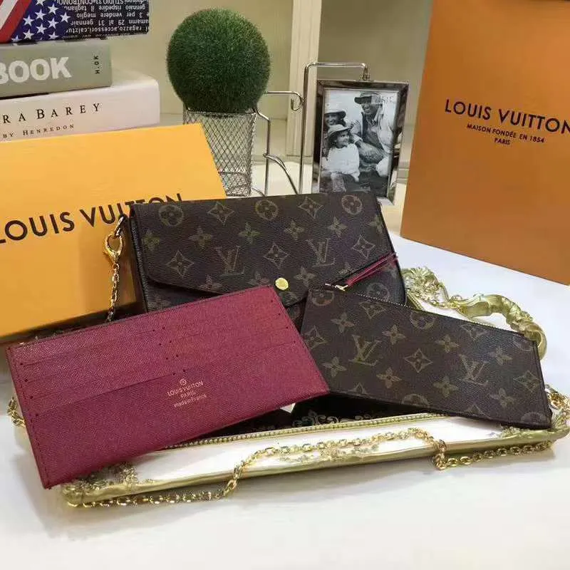 P140 Model: 61276 Size 21/11/2 Introduction: The Louis vuitton Felicie three-piece handbag is elegant and luxurious. It contains two detachable pockets and is a fashionable choice for carrying and organizing your daily necessities. It is more than just a wallet, after removing the gold chain, it can also be used as a charming clutch or small handbag ""