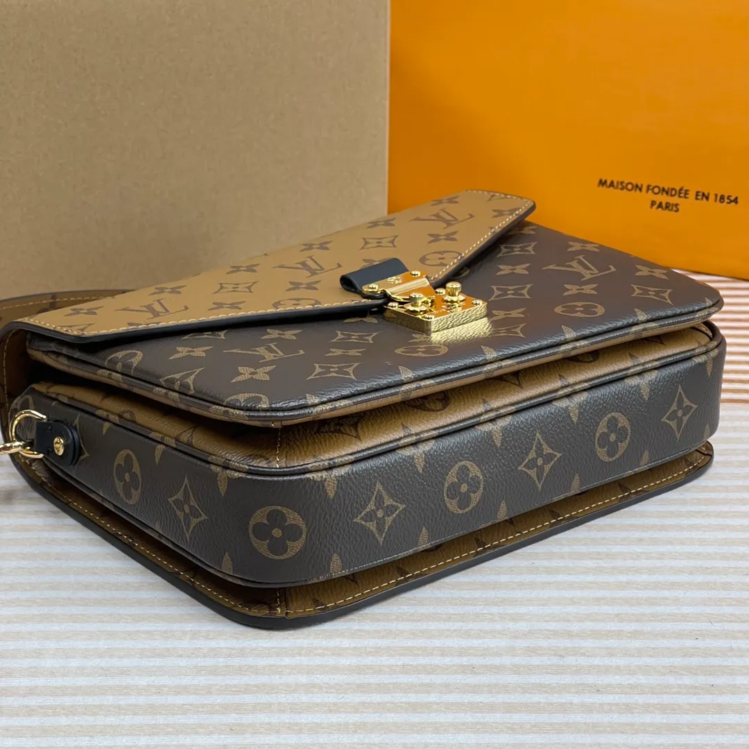 [Upgraded version] P640🐶Upgraded version. High quality. Semi-steel hardware. ❣️With complete packaging⚜️M44876 Yellow Flower The latest version is shipped. The compact shape of the Métis handbag exudes elegance. Made of soft Monogram canvas, compact size with many practical pockets and compartments Dimensions: 25 x 19 x 9 cm