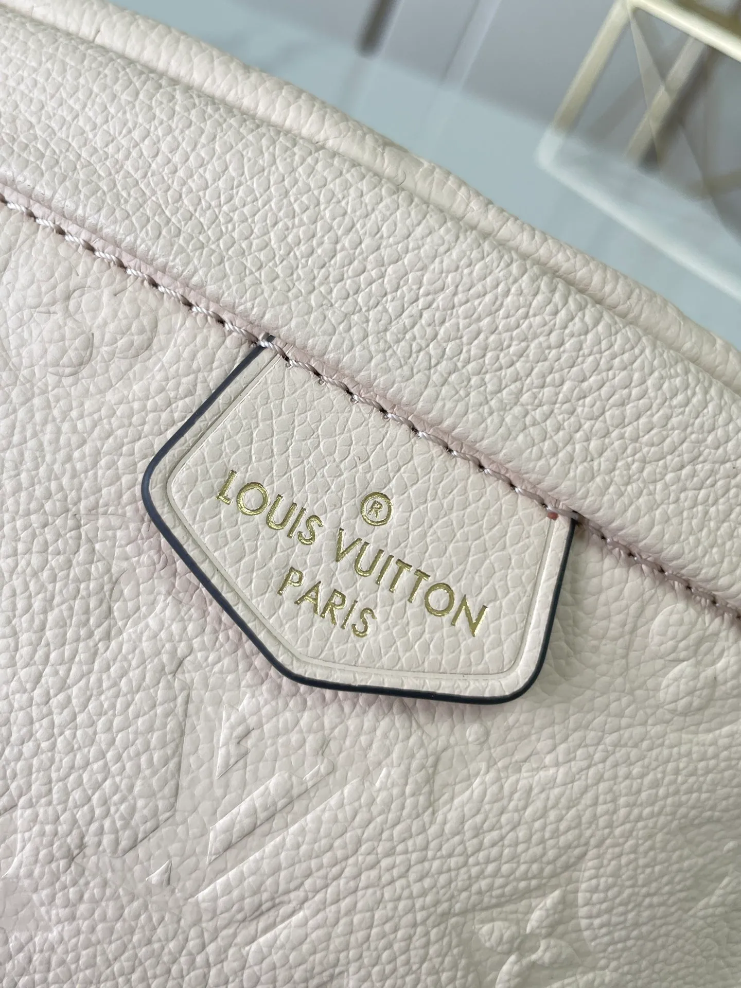 💰920 (top layer leather) top original single M44812 off-white 37×14×13 BUMBAG full leather embossed chest bag