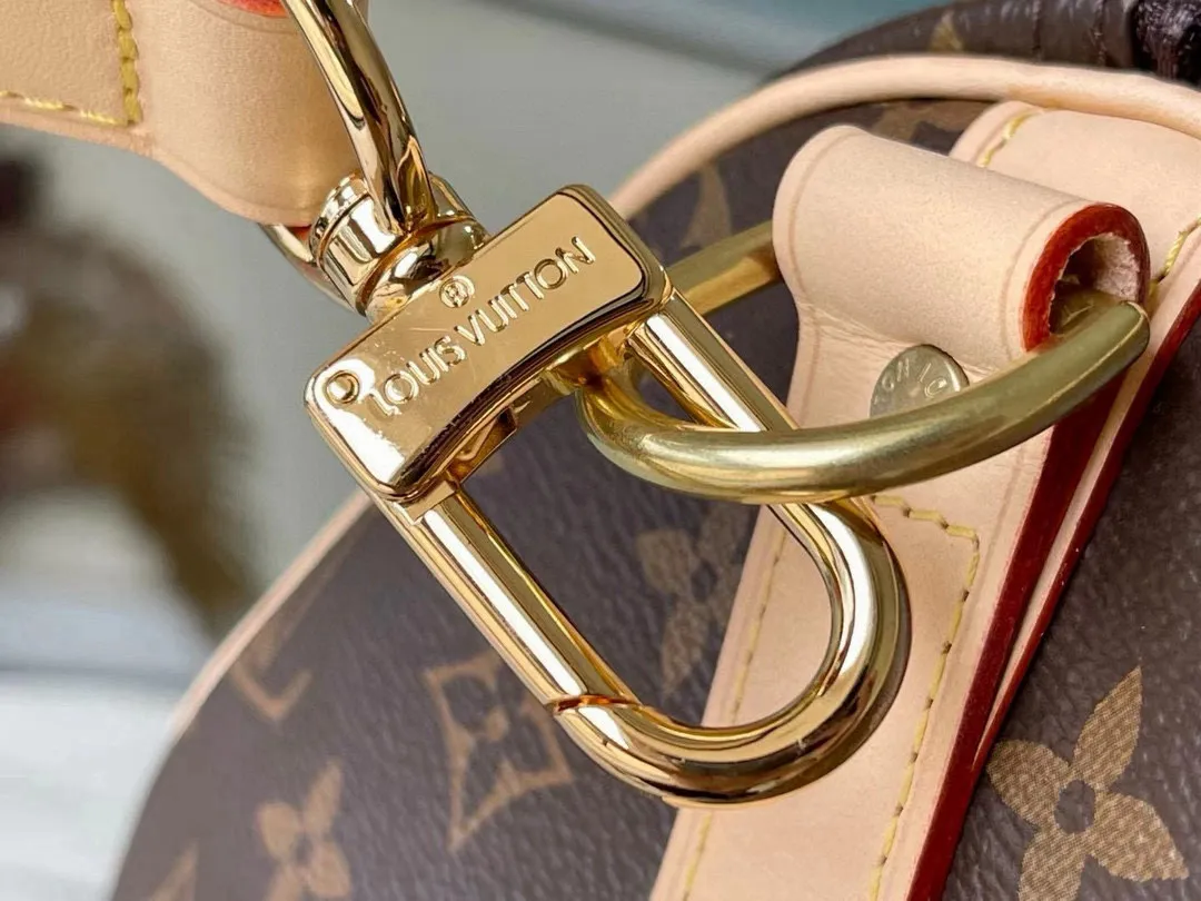 💰1000 (50 size) top original order M41416 presbyopic yellow leather, spacious capacity, flexible use. Durable, safe and reliable. Fashionable style, mature and stable. Features a secure double zipper and padlock, making it perfect for business or pleasure. Dimensions: 50 × 29 × 22 cm