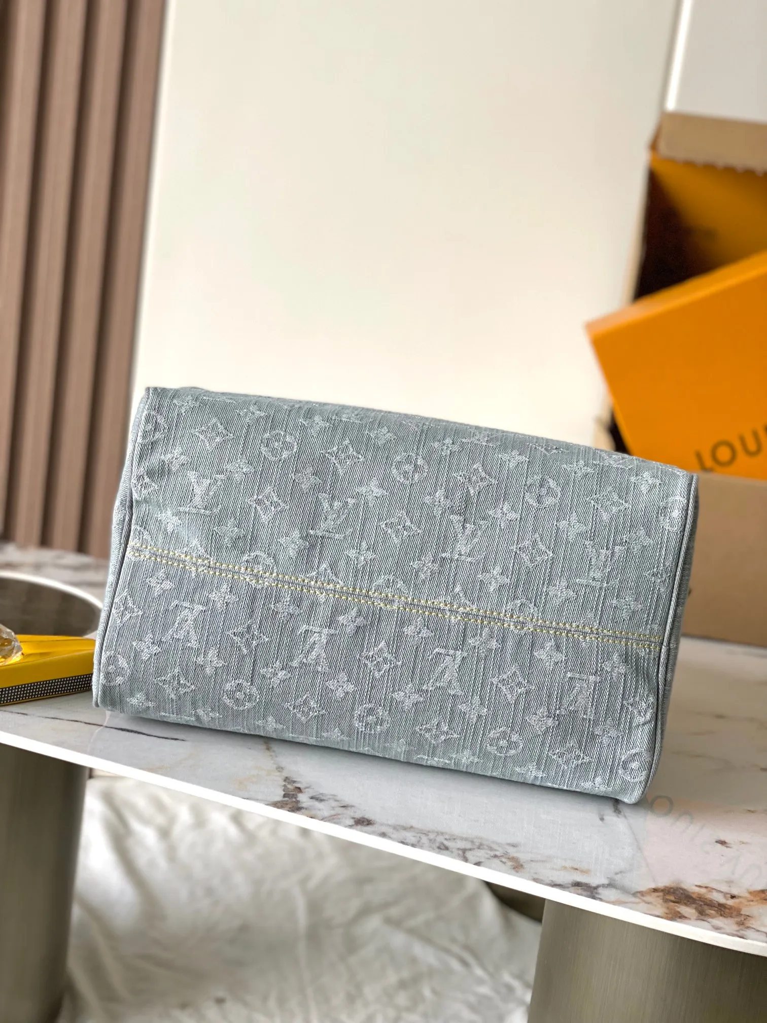p2040 [Special grade MB163c chip version original leather] This Speedy Soft 30 handbag Model: M13344 Material: A-grade all-steel hardware, imported original canvas Packing: Full set of original duty-free MB packaging Dimensions: 21 x 17 x 30 cm