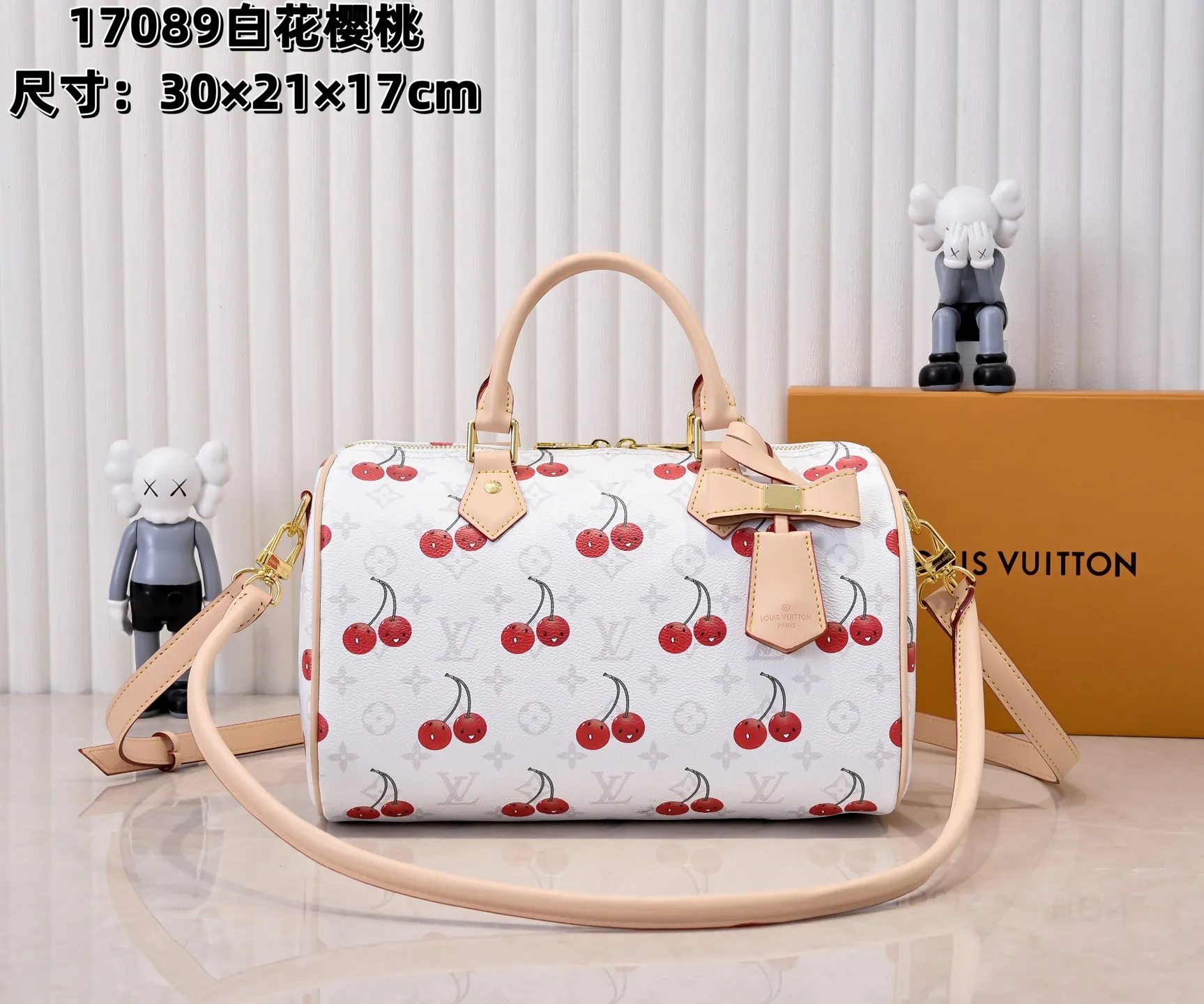 Batch 360💰M17089 M40391 Louis Vuitton collaborated with Japanese M artist Takashi Murakami for the first time in 2003 and launched the classic "Color Monogram" series, which immediately caused a trend storm. The "Cherry Series" launched in 2005 is based on Murakami's design, integrating cherry elements into LV's classic Monogram canvas, showing the perfect combination of art and fashion. Size: 30x21x17
