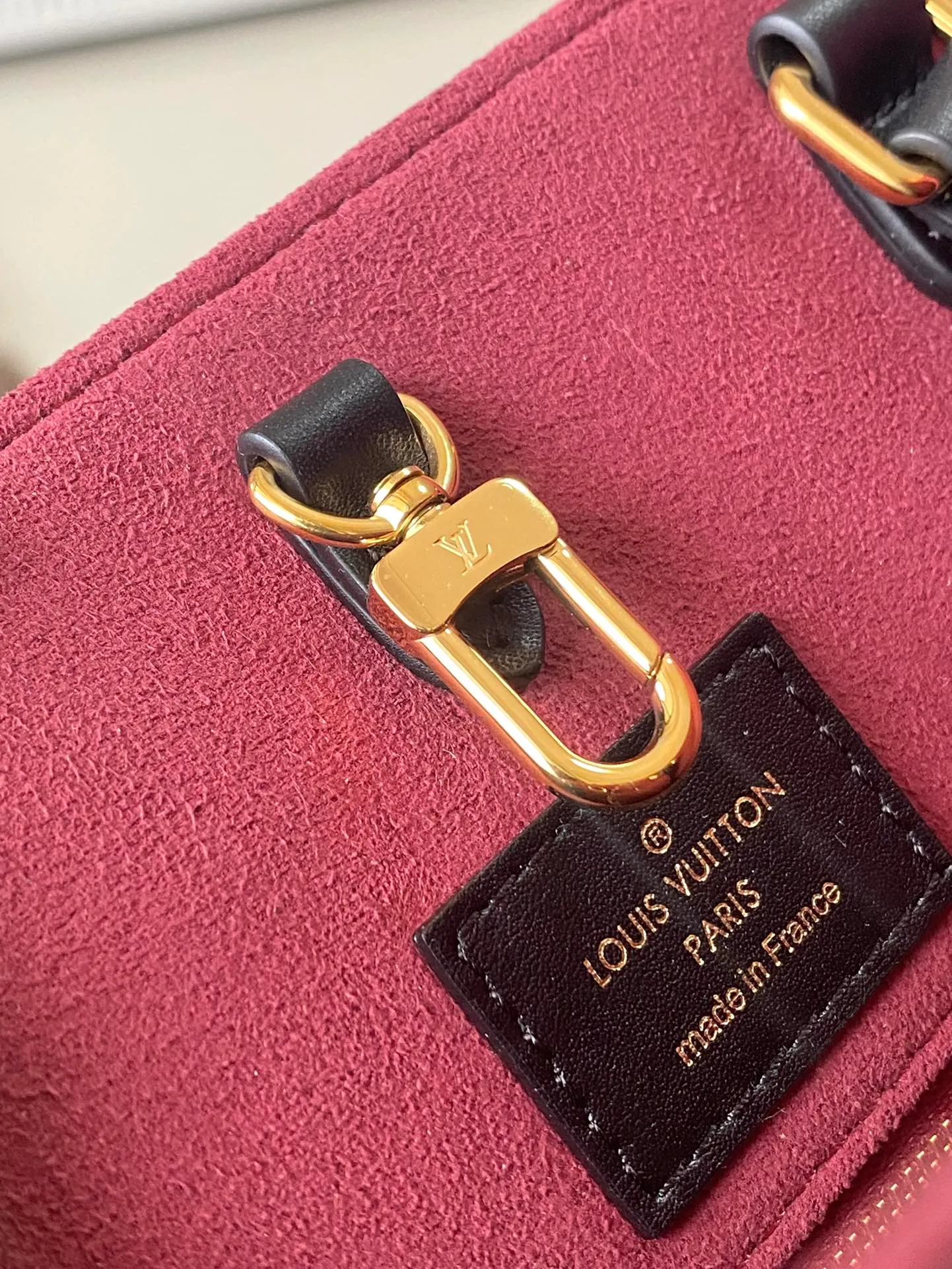 💰1120 (top layer leather) top original order M45495. Support counter inspection. Photos taken of duty-free goods are consistent with the product without unpacking. This product is an exclusive duty-free product in the market and is the highest-end product. Inspection is supported. This product has passed strict inspection and is flawless. Please wear gloves when touching the product. This product is not returnable or exchangeable. Please confirm the product first and then remove the label on the handle. This product is temporarily not open to the public, only regular customers, and is in short supply. Dimensions: 35 x 27 x 14 cm