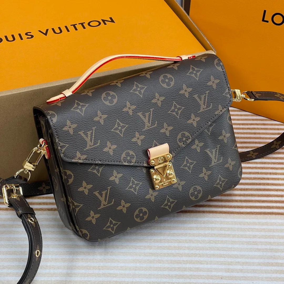 [Upgraded version] P640🐶Upgraded version. High quality. Semi-steel hardware. ❣️With complete packaging⚜️M44875 presbyopia. The latest version is shipped. The compact shape of the Métis handbag exudes elegance. Made of soft Monogram canvas, compact size with many practical pockets and compartments Dimensions: 25 x 19 x 9 cm