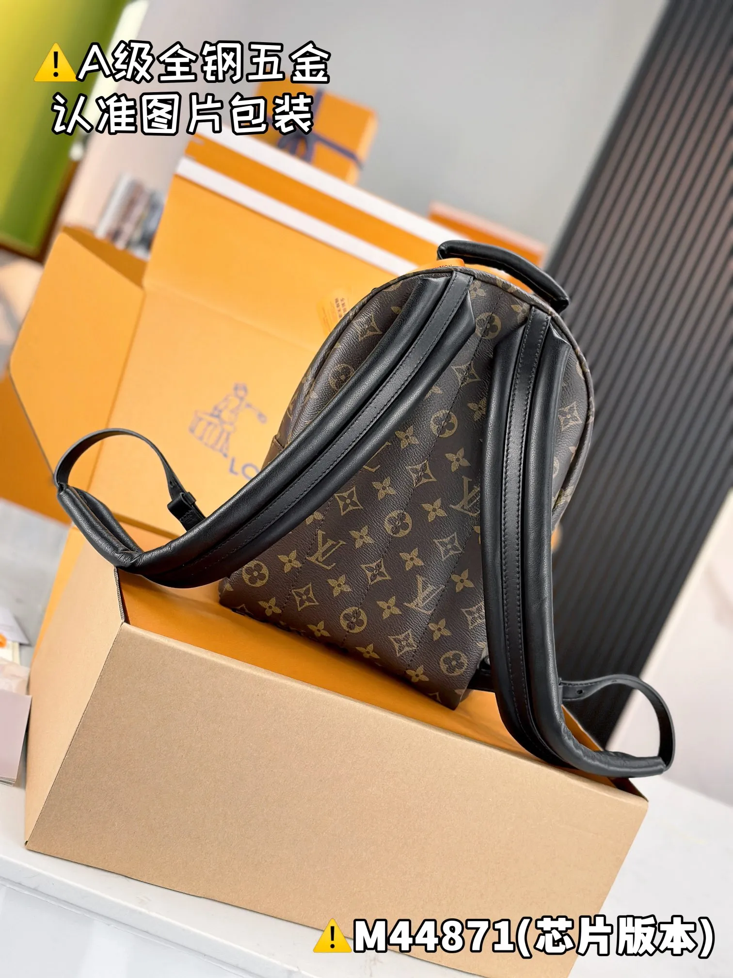 💰1960 [Authentic Grade] [Super Grade MB High Elastic Fabric] PALM SPRINGS Small Backpack Model: M44871 Material: A+ grade all-steel hardware, imported high elastic fabric Packaging: Full set of special grade duty-free MB packaging Size: 20x31x10cm