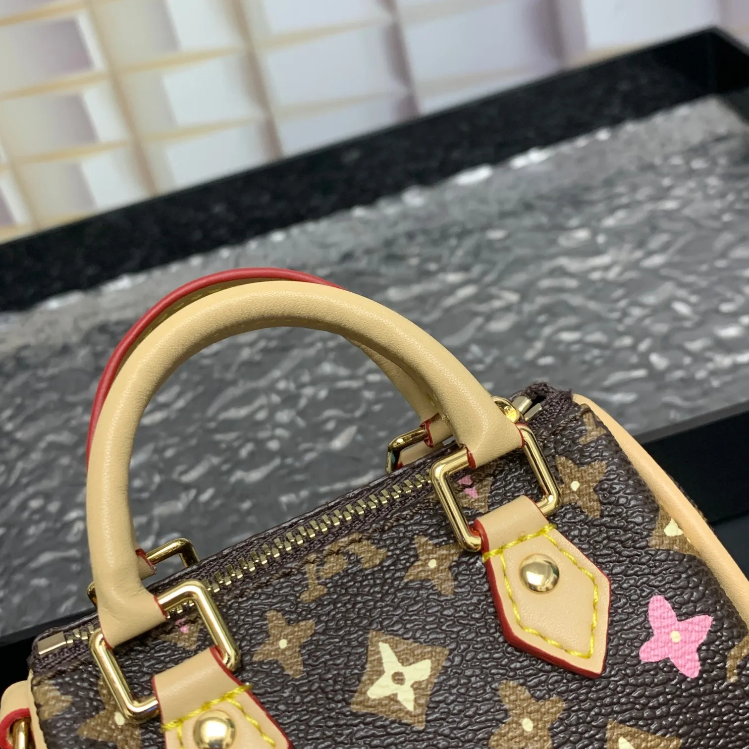 💰200 shipped😍 MINI KEEPALL bag charm and keychain ☀️Louis Vuitton Louis Vuitton lv mini pillow bag pendant ☀️This Mini Keepall bag charm and keychain condenses the classic handbag configuration, boldly showing the spirit of adventure. Monogram canvas with LV inscribed hook buckle, whether hung on a belt or handbag, its zipper closure and built-in keychain ensure secure storage