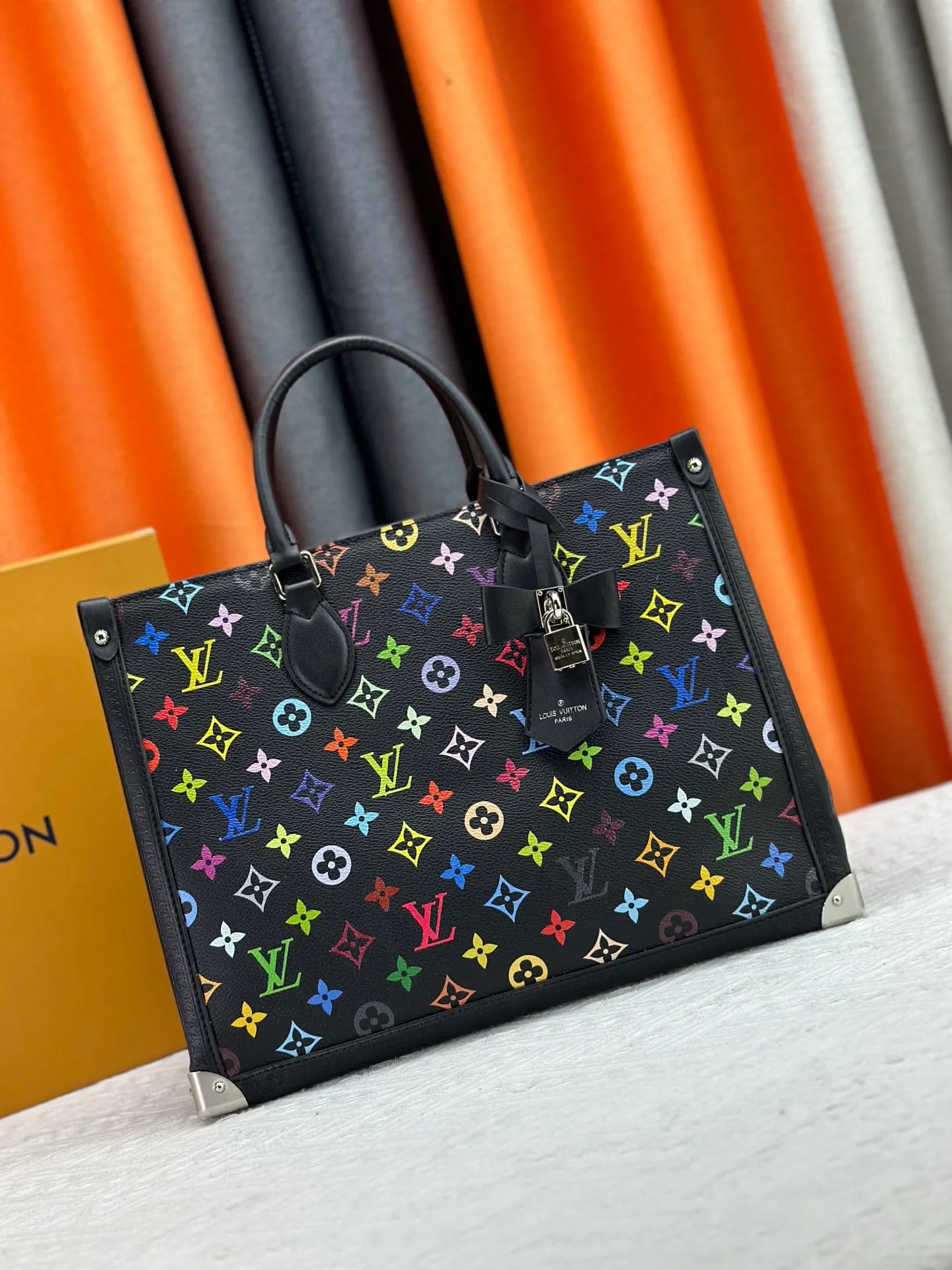 P340 M13079 New white three-color lv Louis Vuitton women's shoulder bag Murakami co-branded tote bag size 34