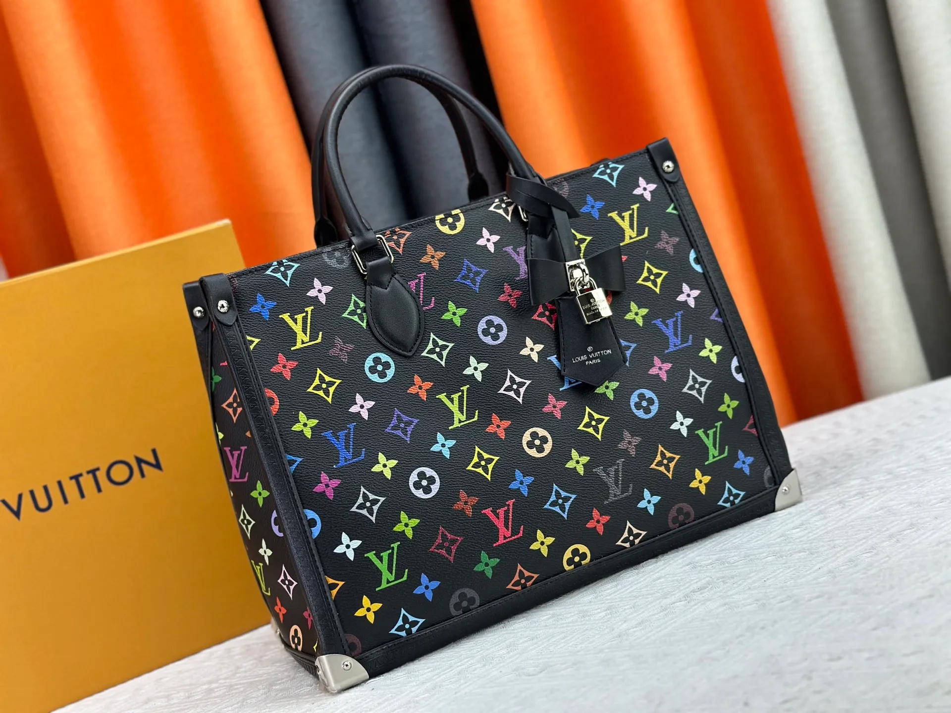 P340 M13079 New white three-color lv Louis Vuitton women's shoulder bag Murakami co-branded tote bag size 34